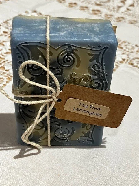 Small tea tree lemongrass.jpeg