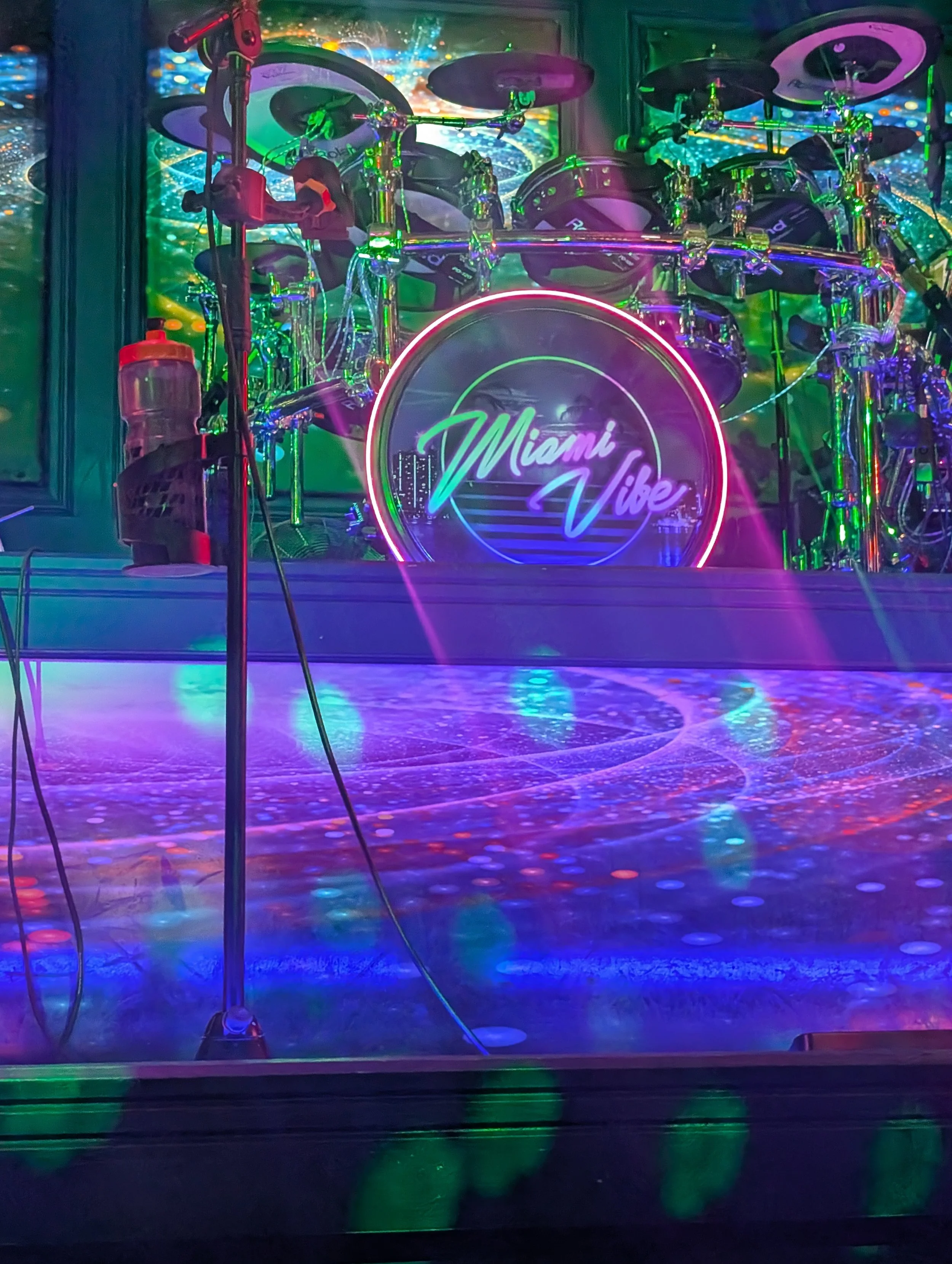 Tropicana 80s