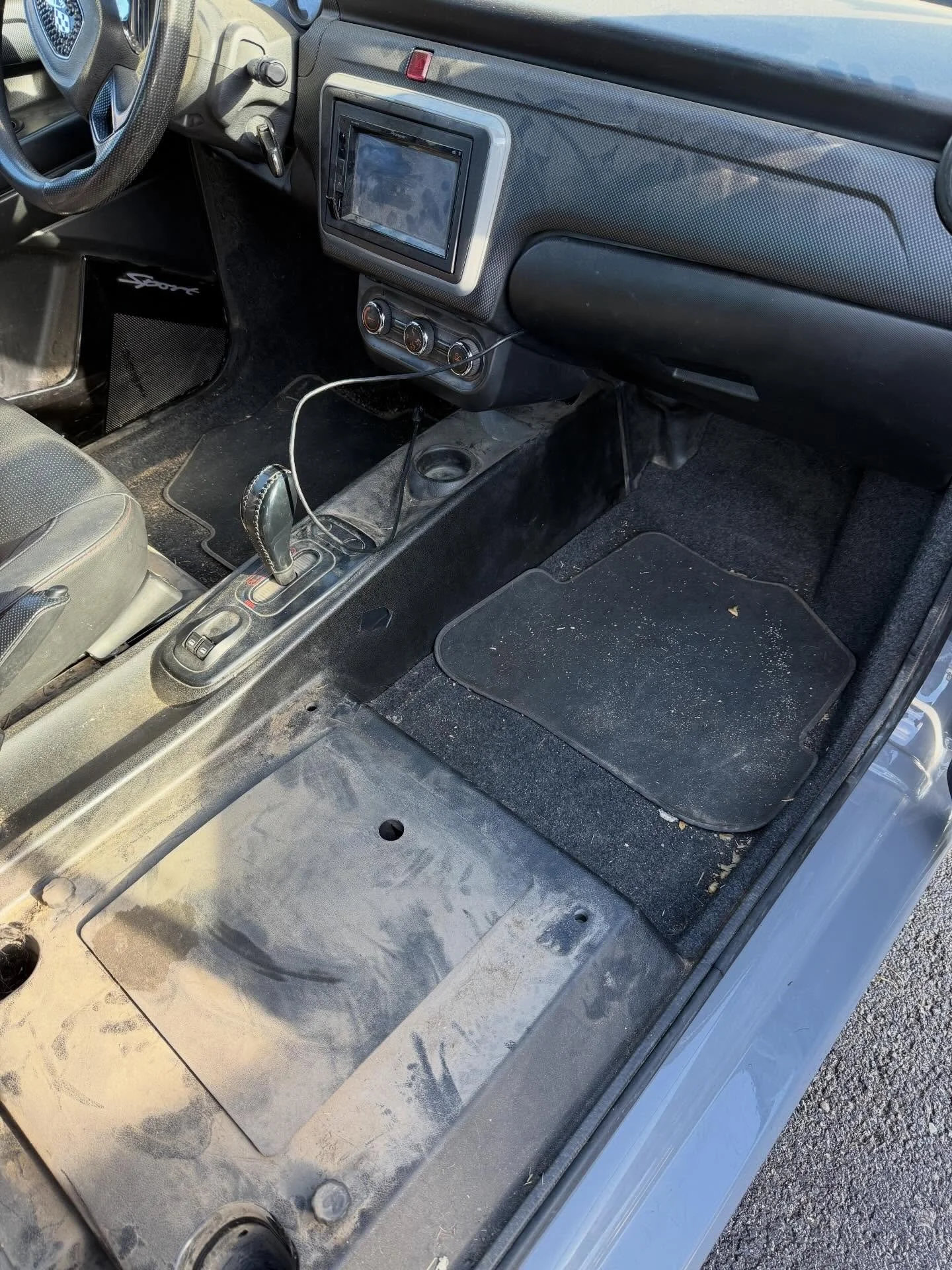 Nettoyage voiture sans permis Aixam 
pour mise en vente 

Si votre voiture ressemble a une voiture ayant particip&eacute; au Dakar, il est peut &ecirc;tre temps de nous appeler ! 

📩 Contactez-nous en message priv&eacute; pour un devis ou un rendez-