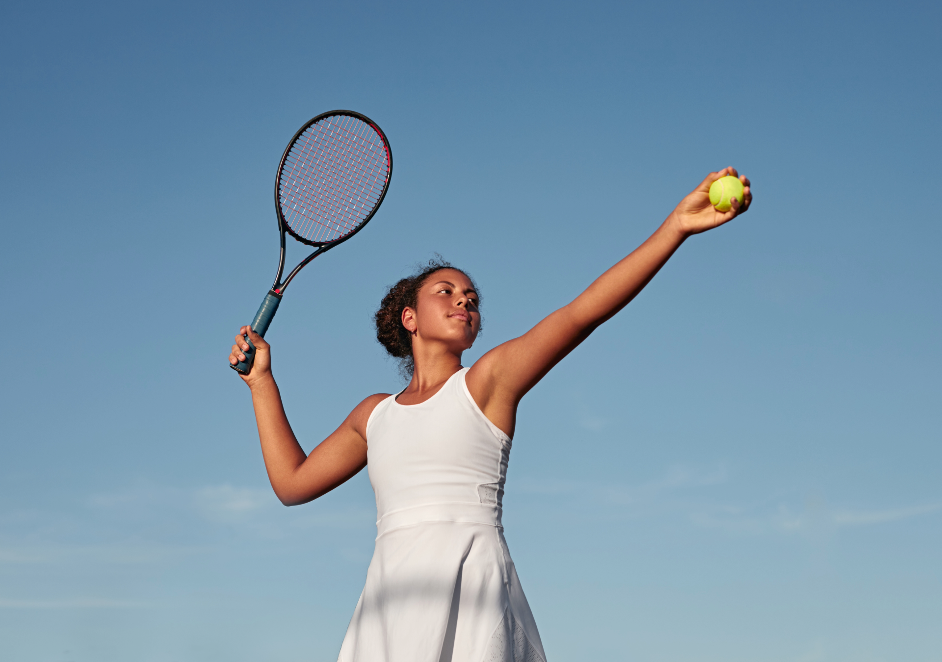 badminton player representing improved confidence and performance through sport psychology support