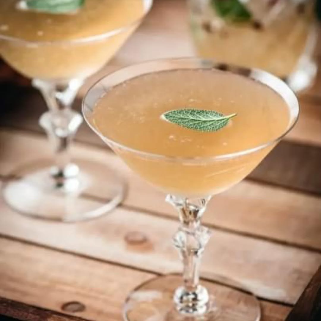 Loving this Rainbow Peppercorn South Fork Botanicals!For the simple syrup- 1 very ripe pear 1 1-.jpg