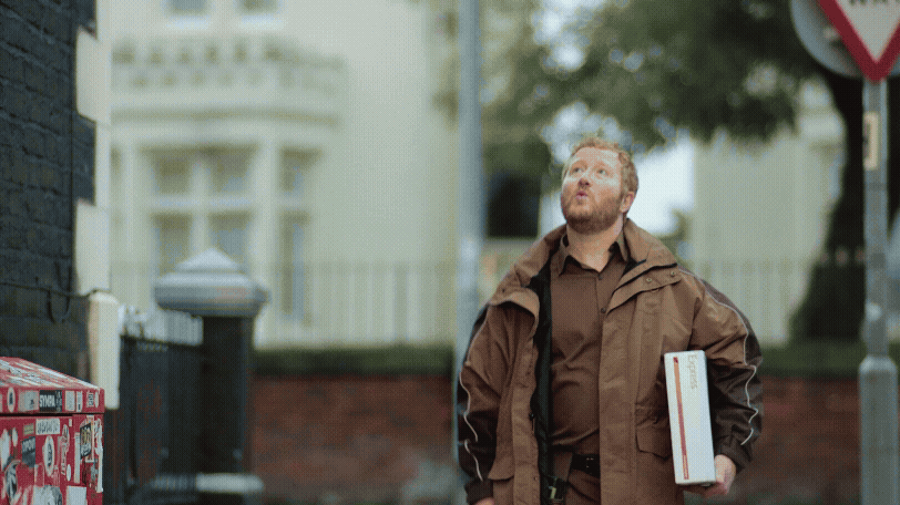 UPS_WHISTLE_45_LFC_X_UPS_PART_OF_TEAM_16-9_ONLINE (2).gif