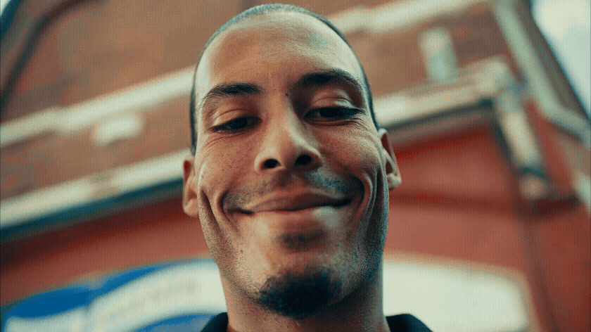 Topps X Premier League_Hero_Vers 16_ONLINE_230925_16x9 (7).gif