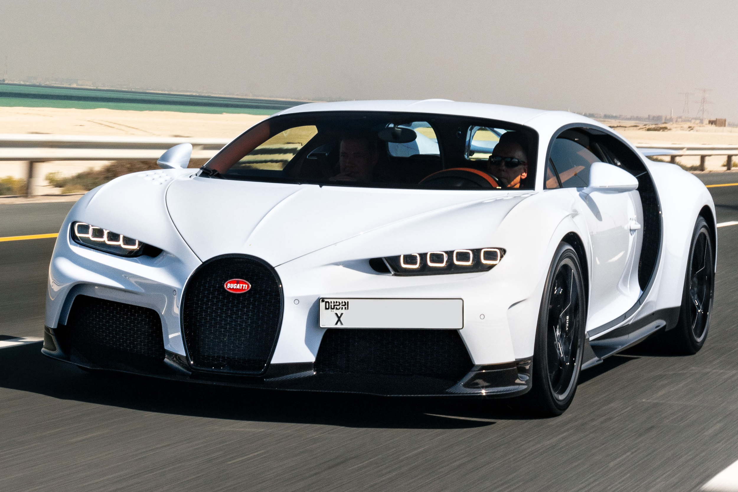 uae-2nd-annual-bugatti-owners-drive_32.png