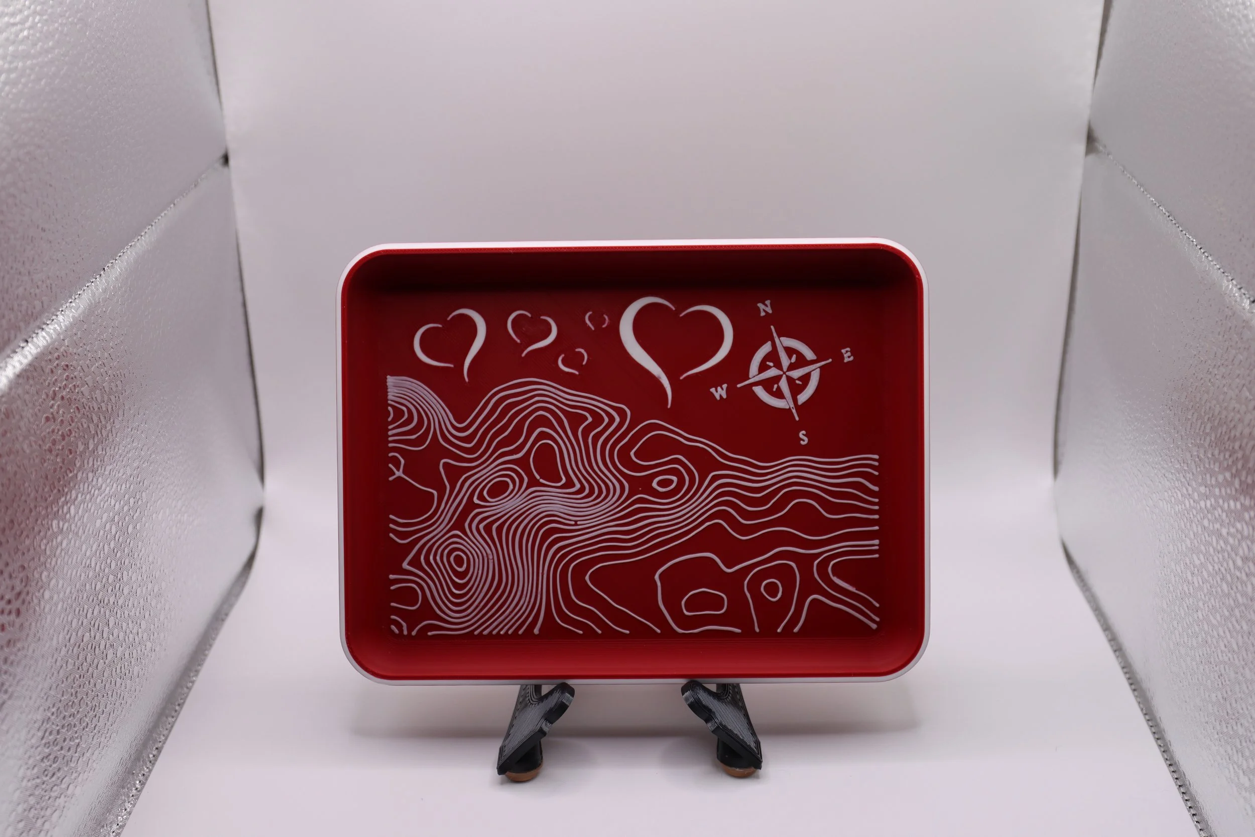 EDC_Adv_Valentine_Tray_RedWhite.JPG