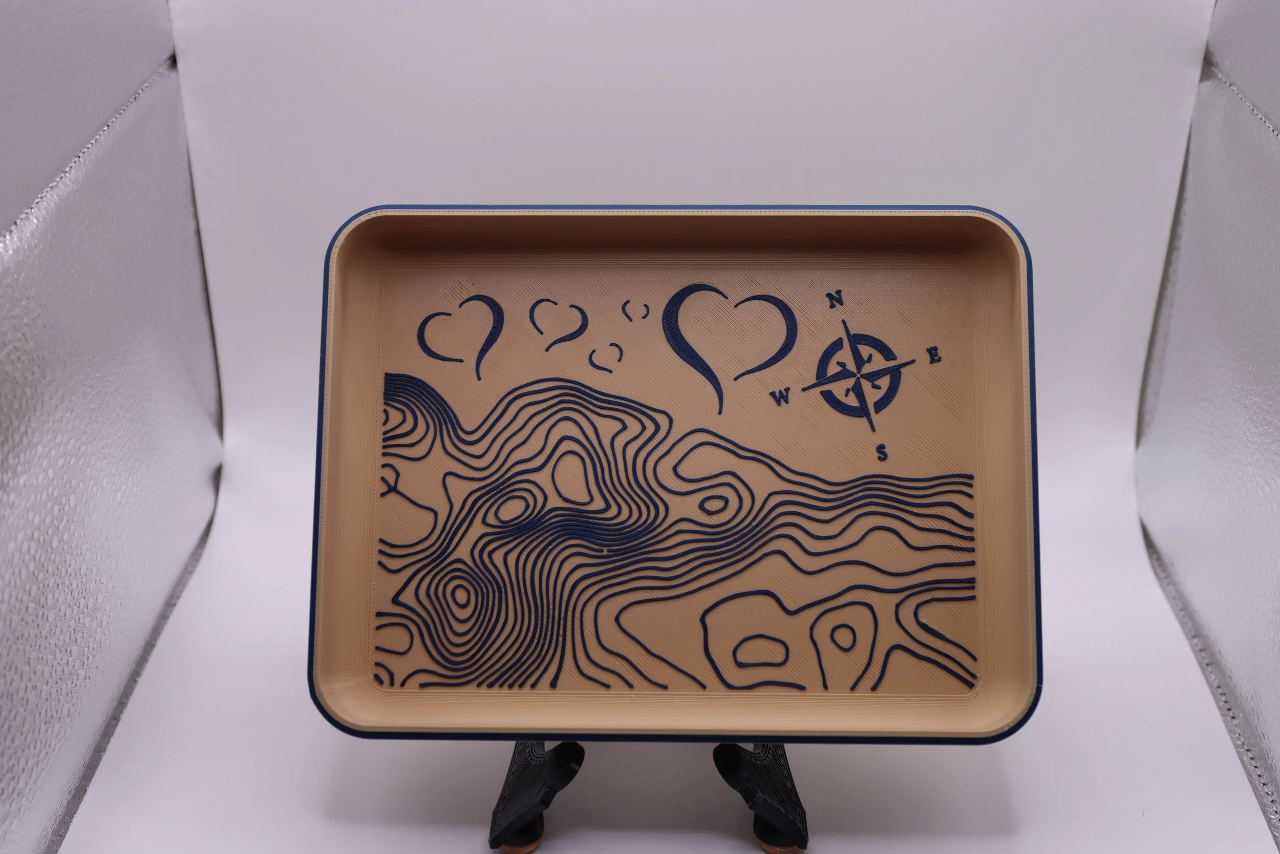EDC_Adv_Valentine_Tray_TanMatteBlue.JPG
