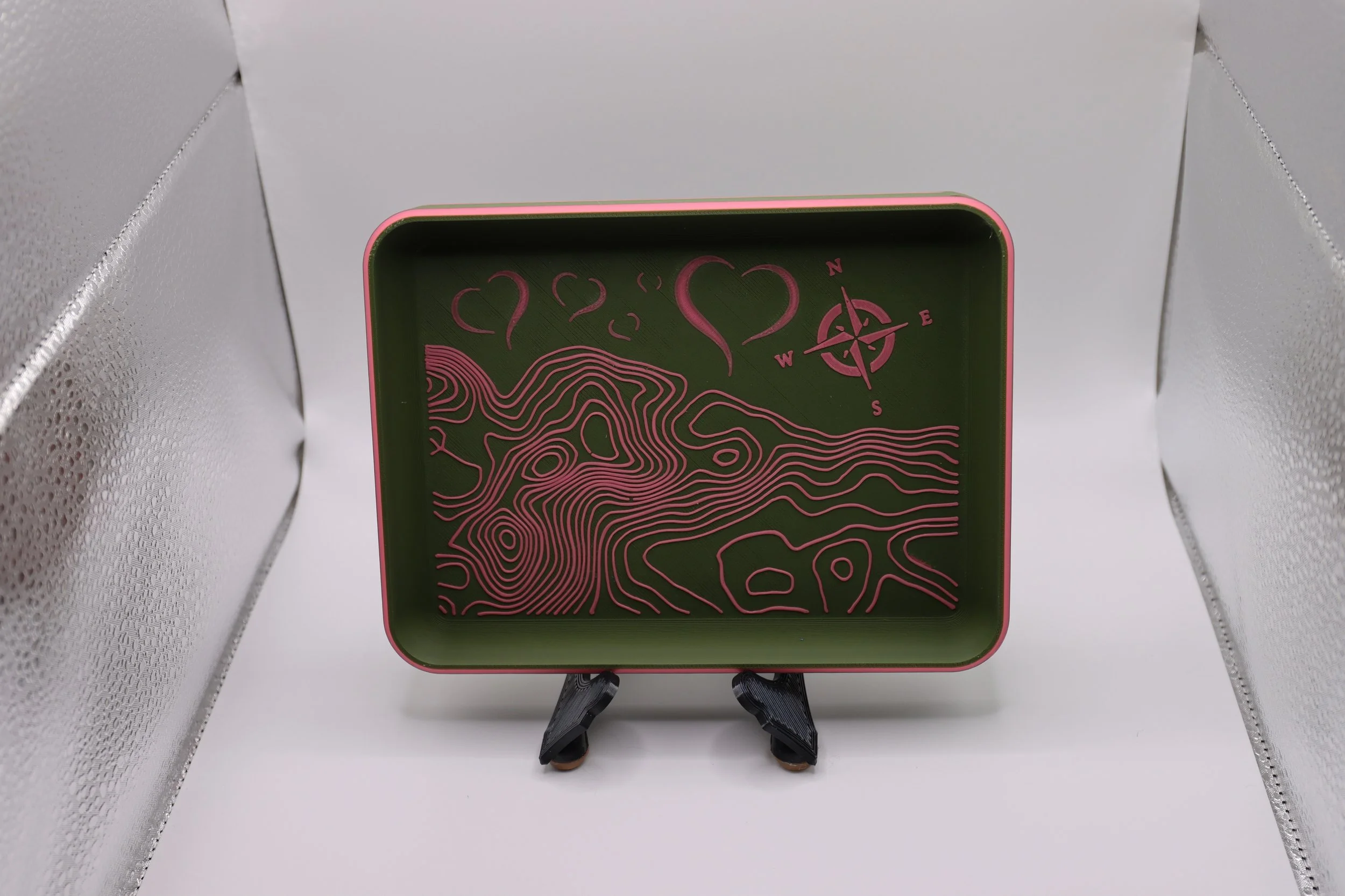 EDC_Adv_Valentine_Tray_MatteGreenPink.JPG