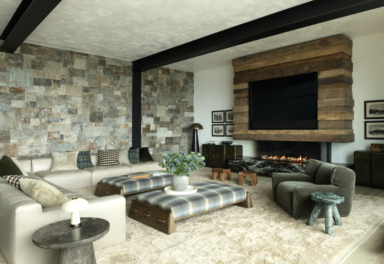 PL-10-living-room-stone-fireplace.png