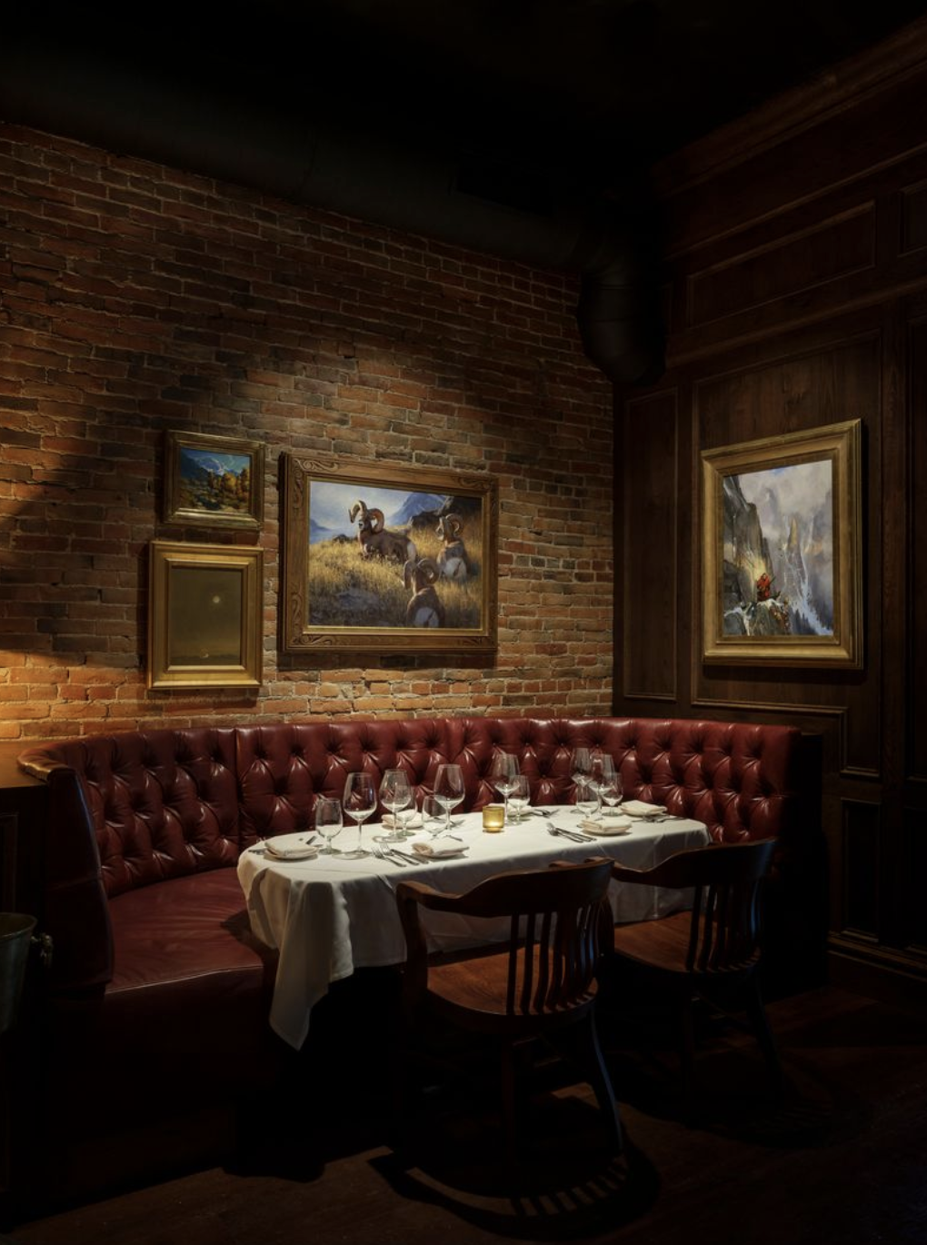 JWH-13-exposed-brick-and-oak-dining-nook.png