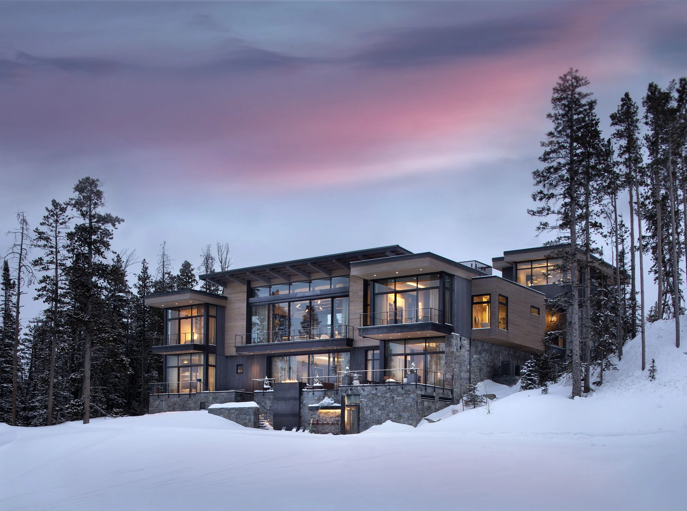 LONE PEAK SKI LODGE