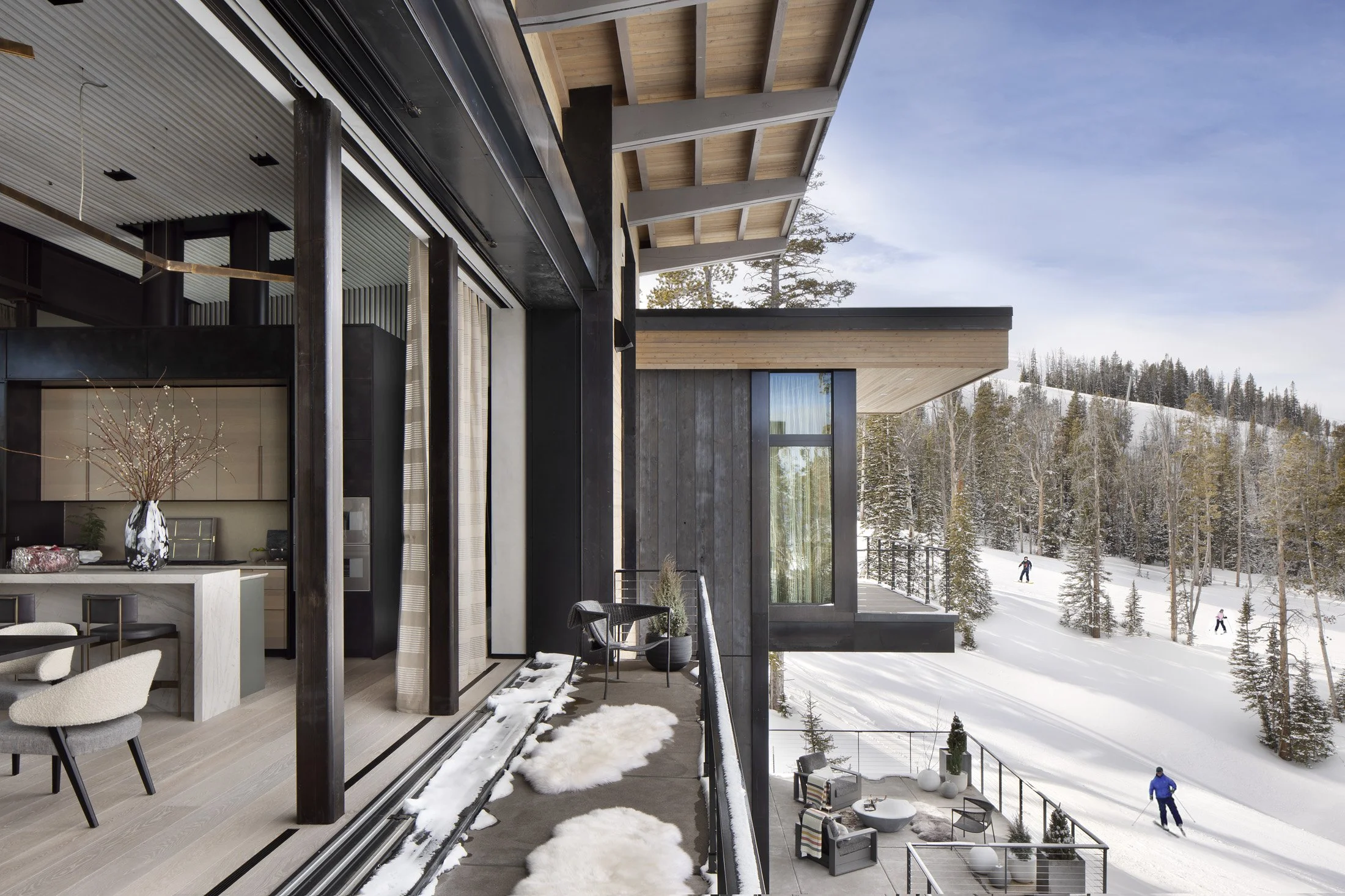 LPSL-44-ski-house-ski-in-ski-out-view.jpg.jpg