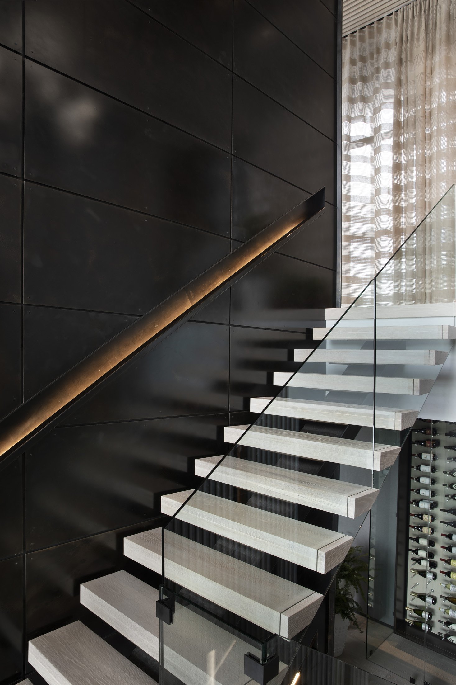 LPSL-39-ski-house-floating-staircase-detail.jpg.jpg