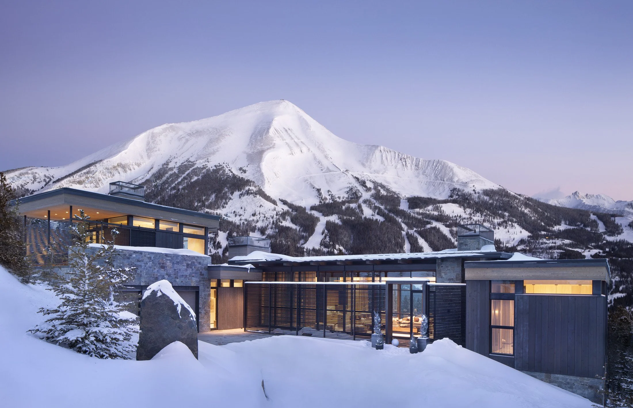 LPSL-35-ski-house-covered-outdoor-entry.jpg.jpg