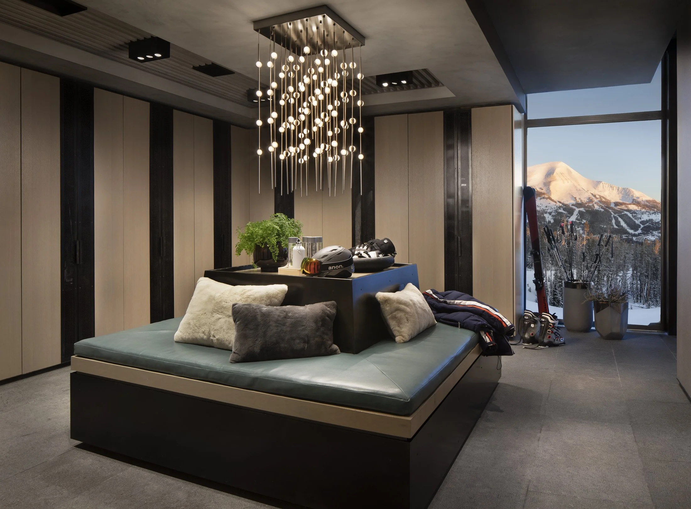 LPSL-34-mountain home-ski-room.jpg.jpg