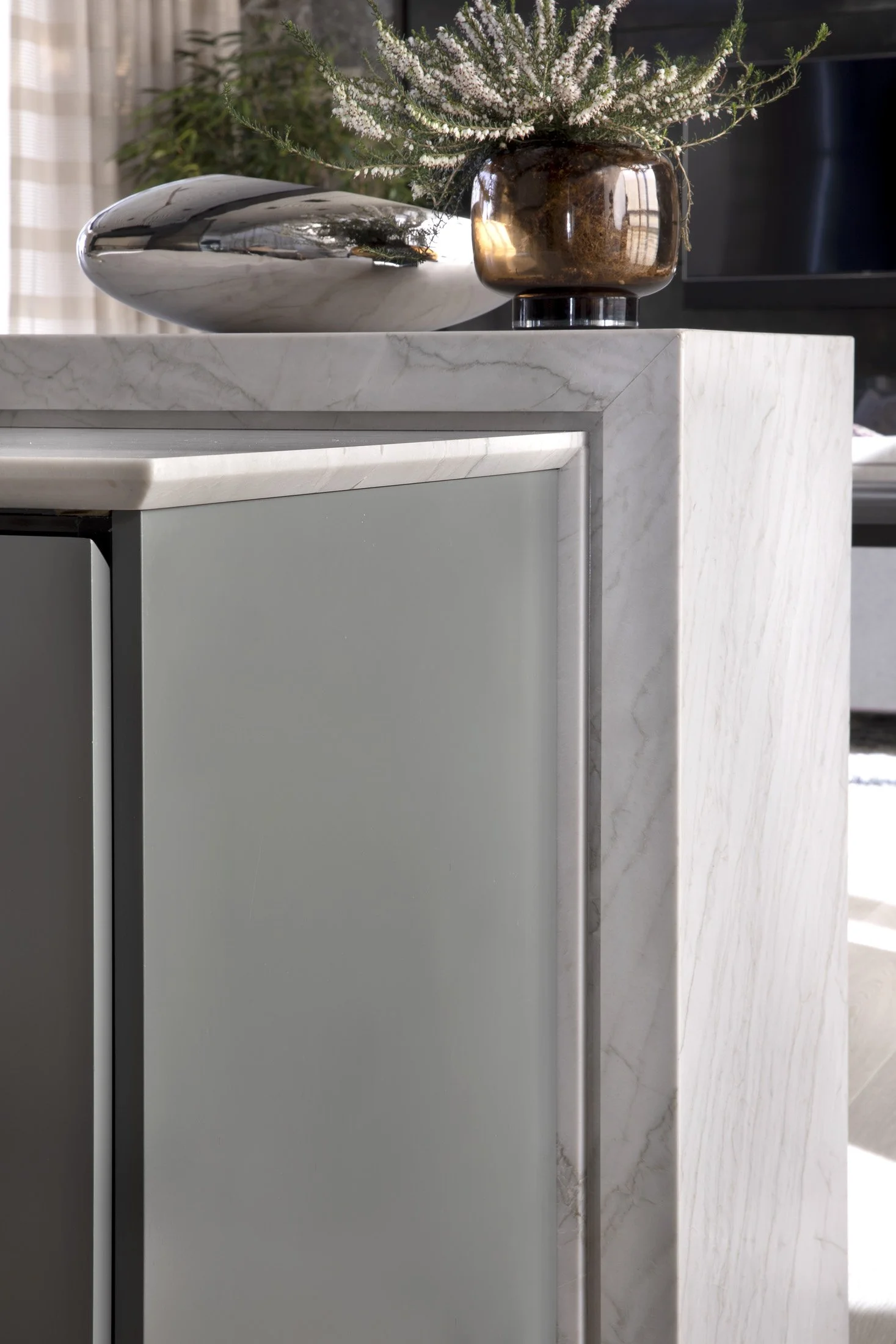 LPSL-13-marble-kitchen-detail.jpg.jpg