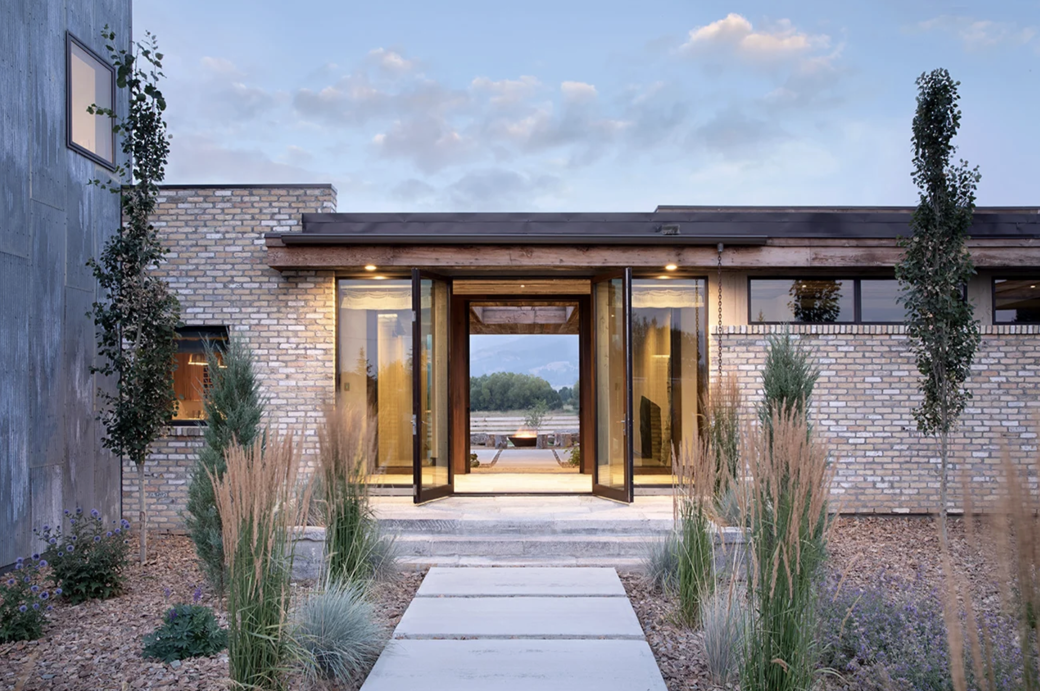 LC-02-modern-farmhouse-front-entry-landscape.jpg.png