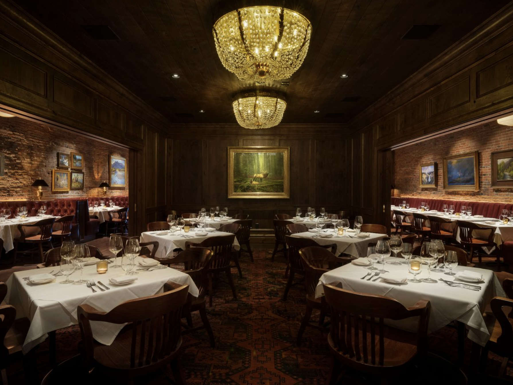 JWH-09-J.W._Heist-main-dining-room-chandeliers.png