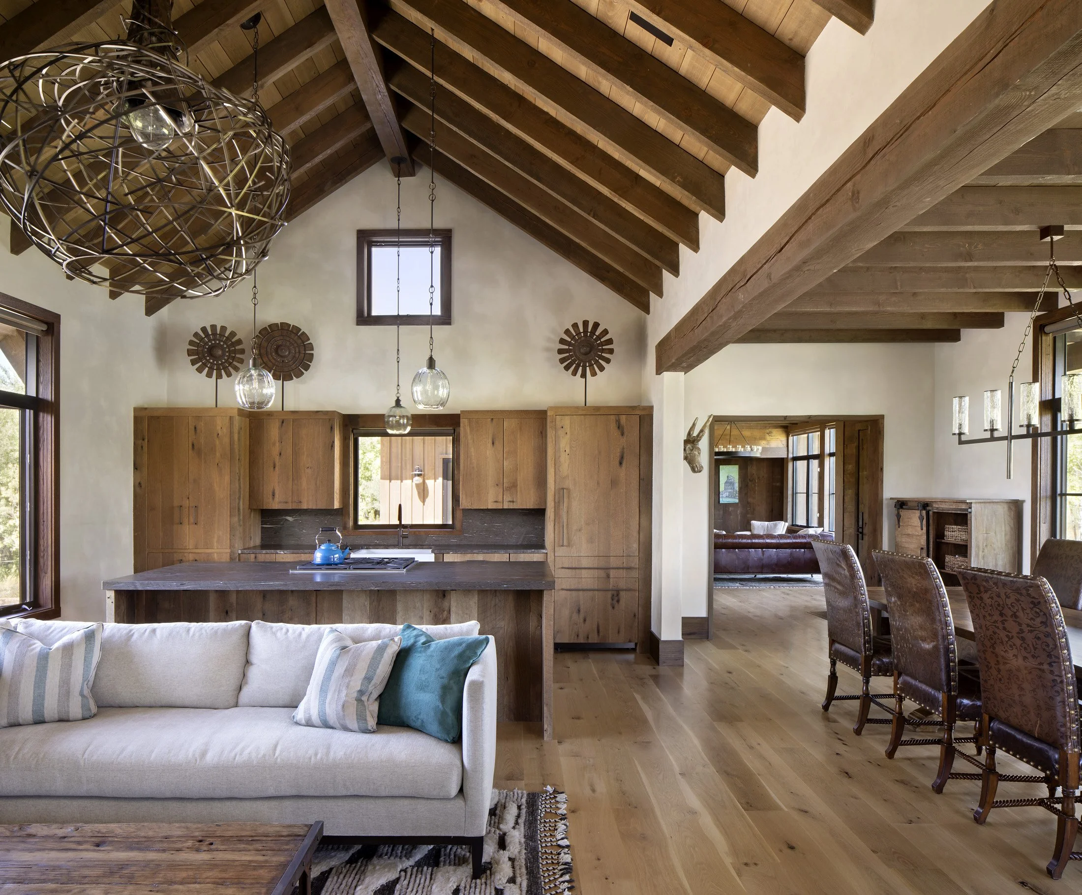 LCR-21-guest-house-open-kitchen-dining-great-room.jpg.jpg