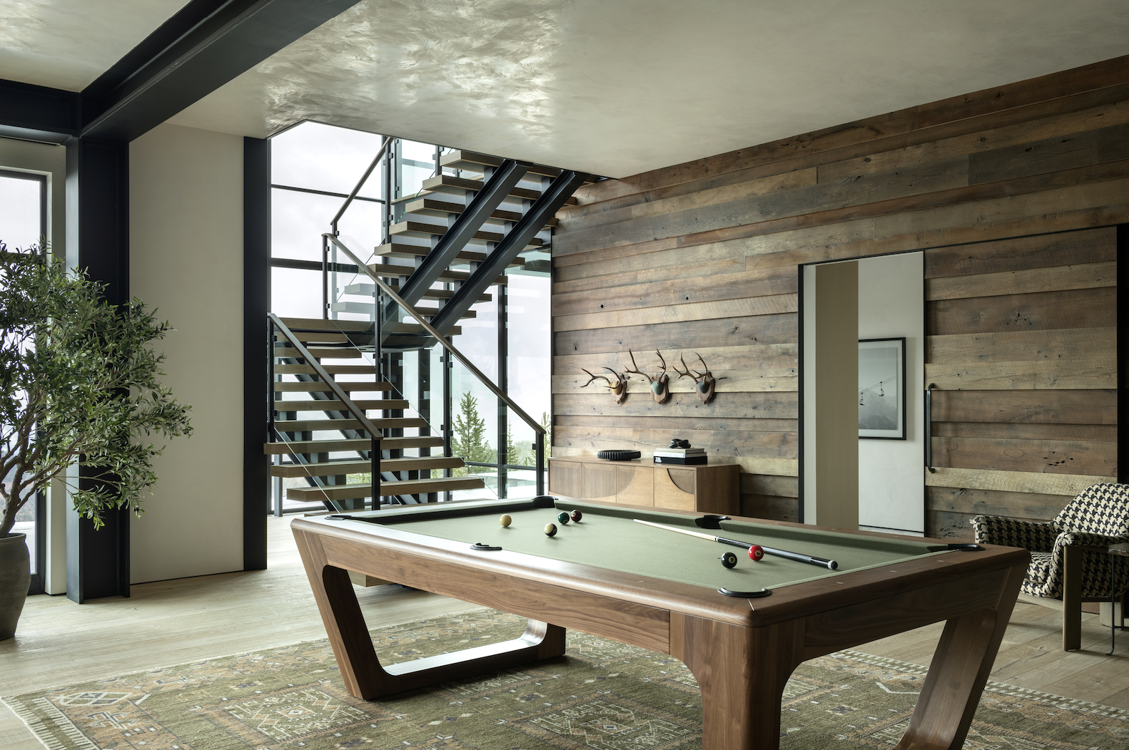 PL-12-game-room-pool-table-staircase.png