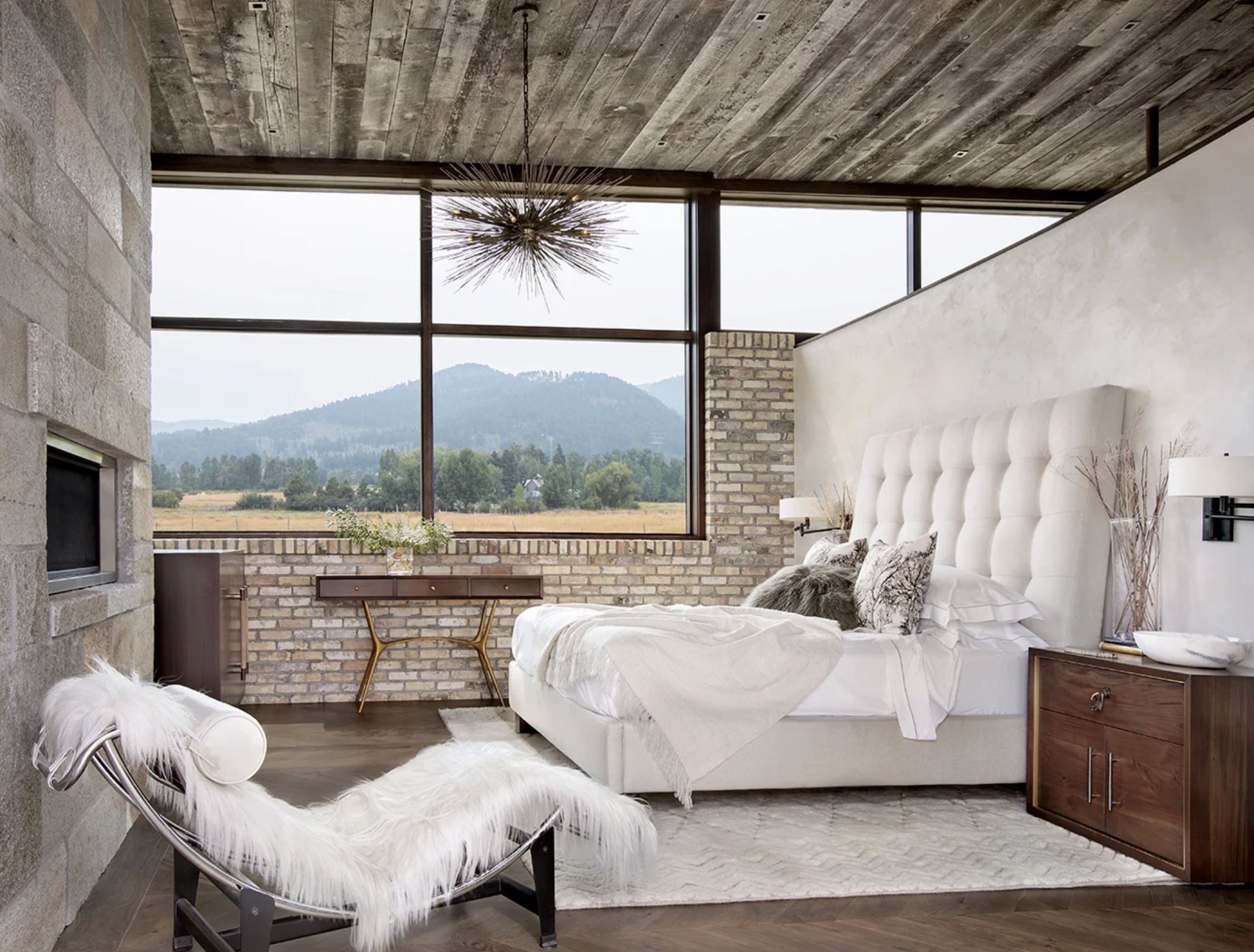 LC-09-bedroom-vast-window-view.jpg.png