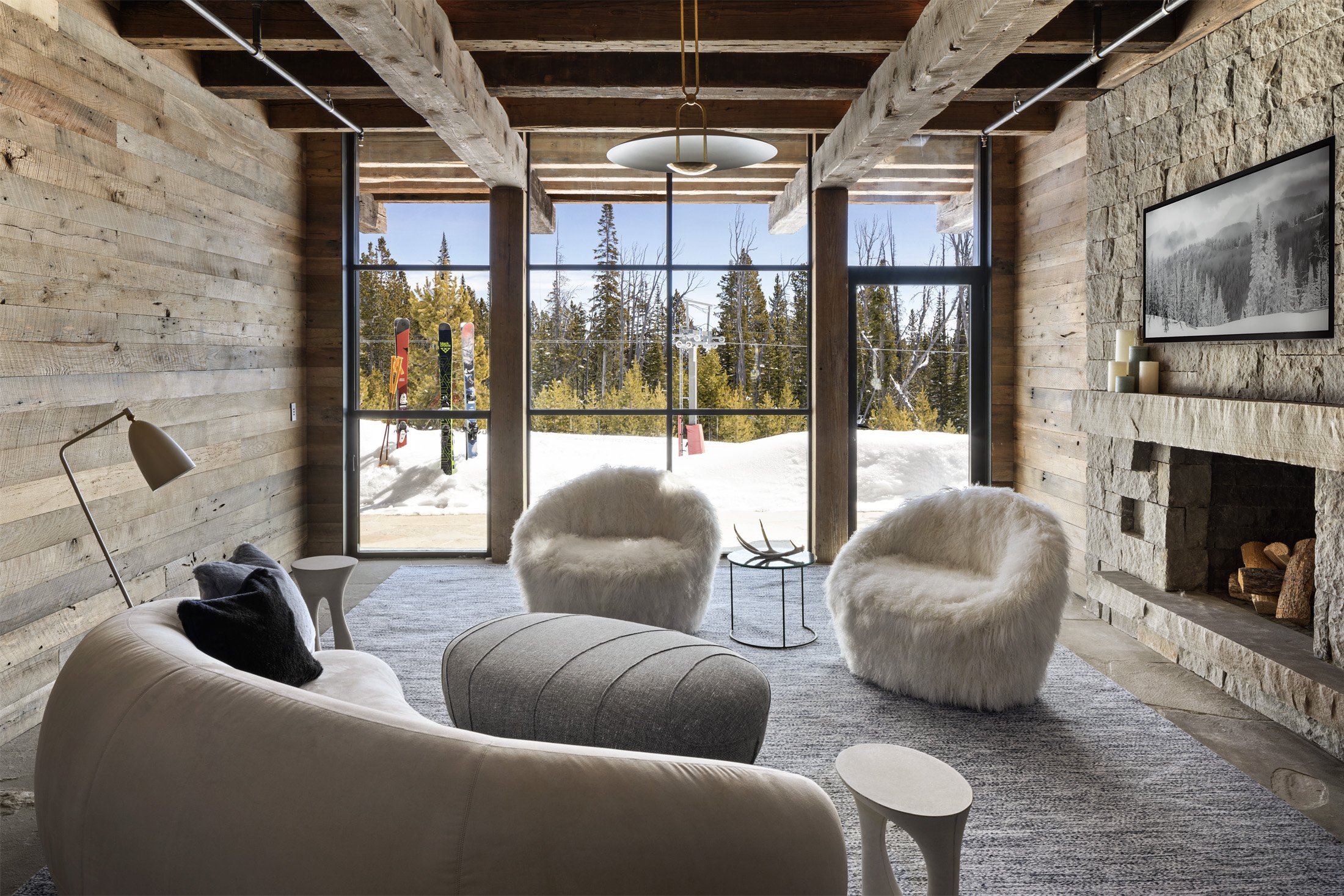 ASH-19-ski-lounge-fireplace.jpg