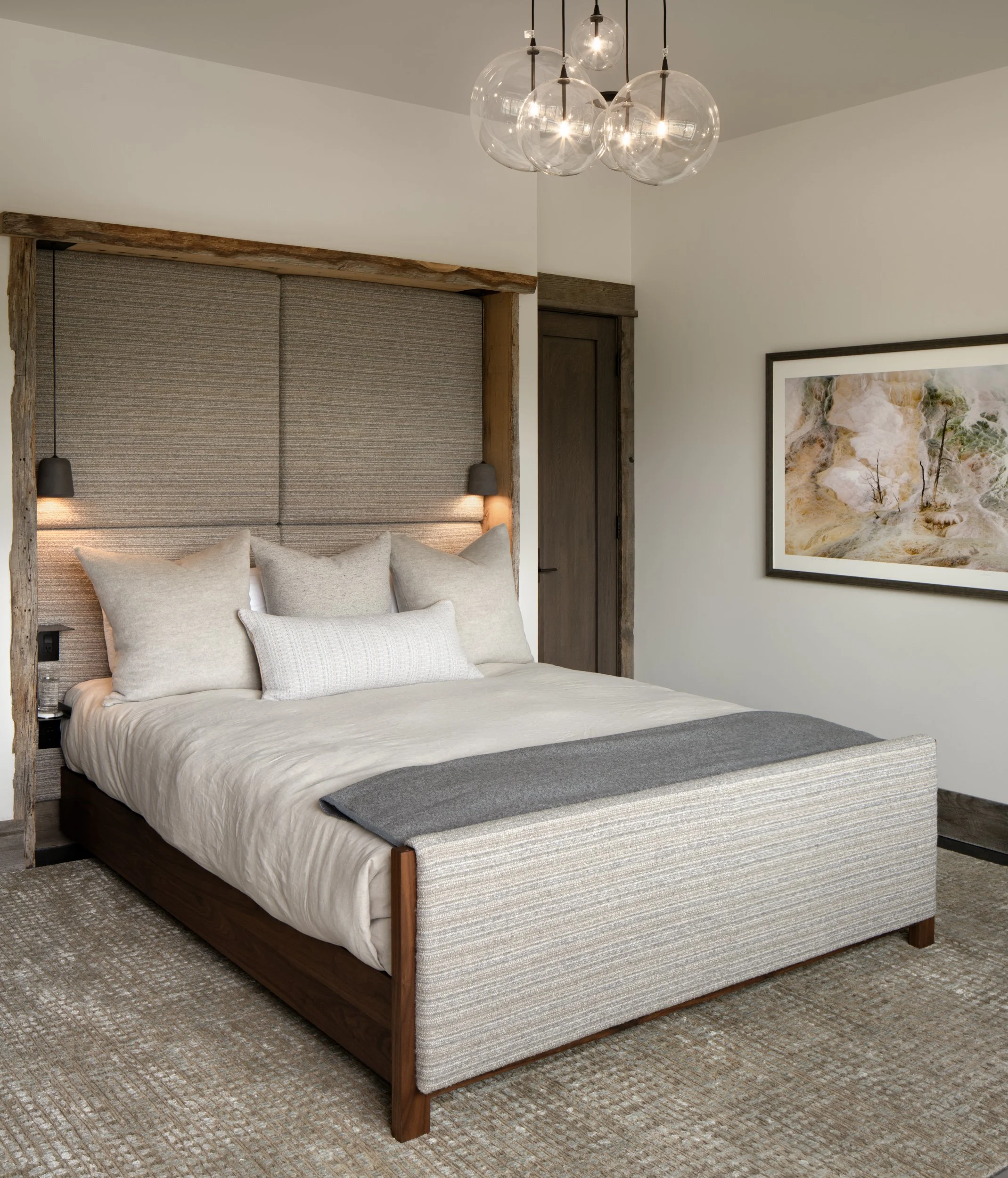 SCR-17-guest-bedroom-reclaimed-timber-frame.jpg
