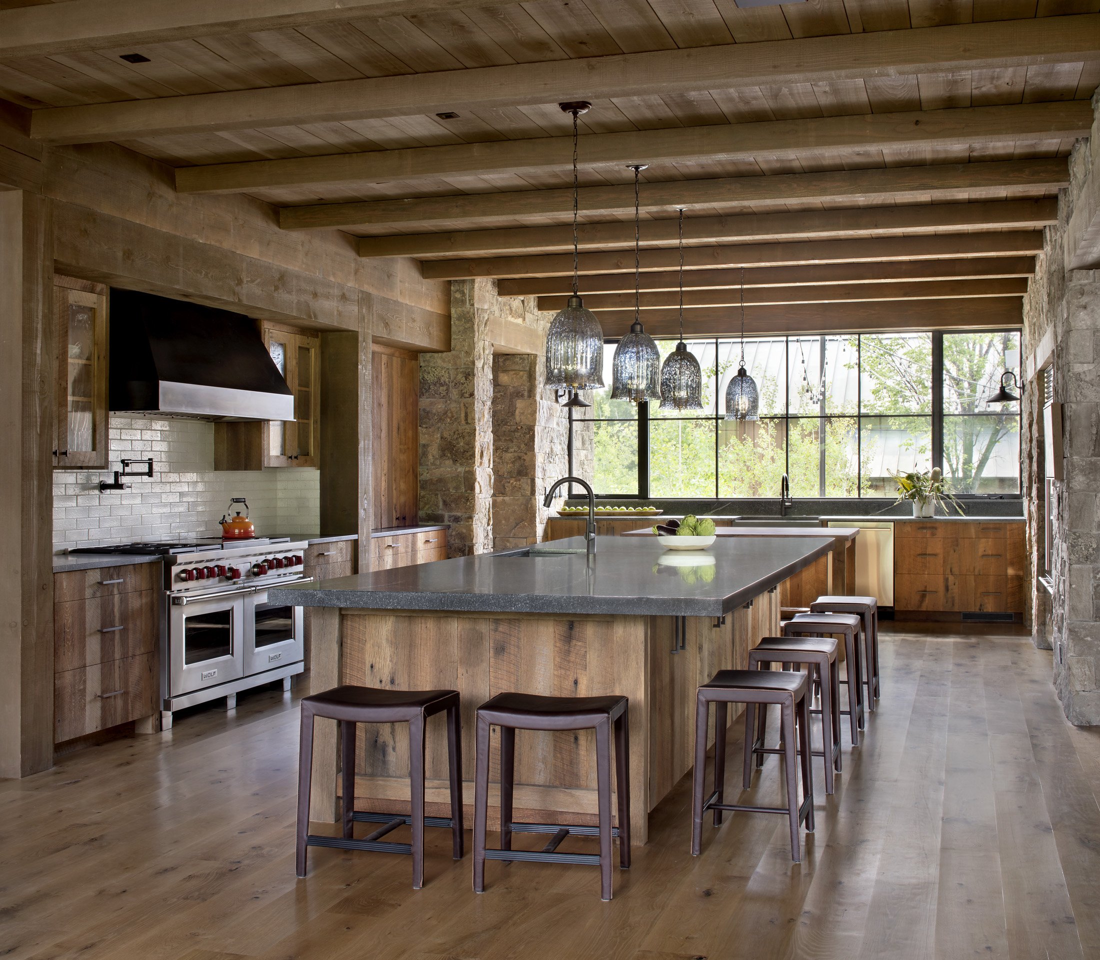 LCR-07-reclaimed-timber-kitchen-large-island.jpg