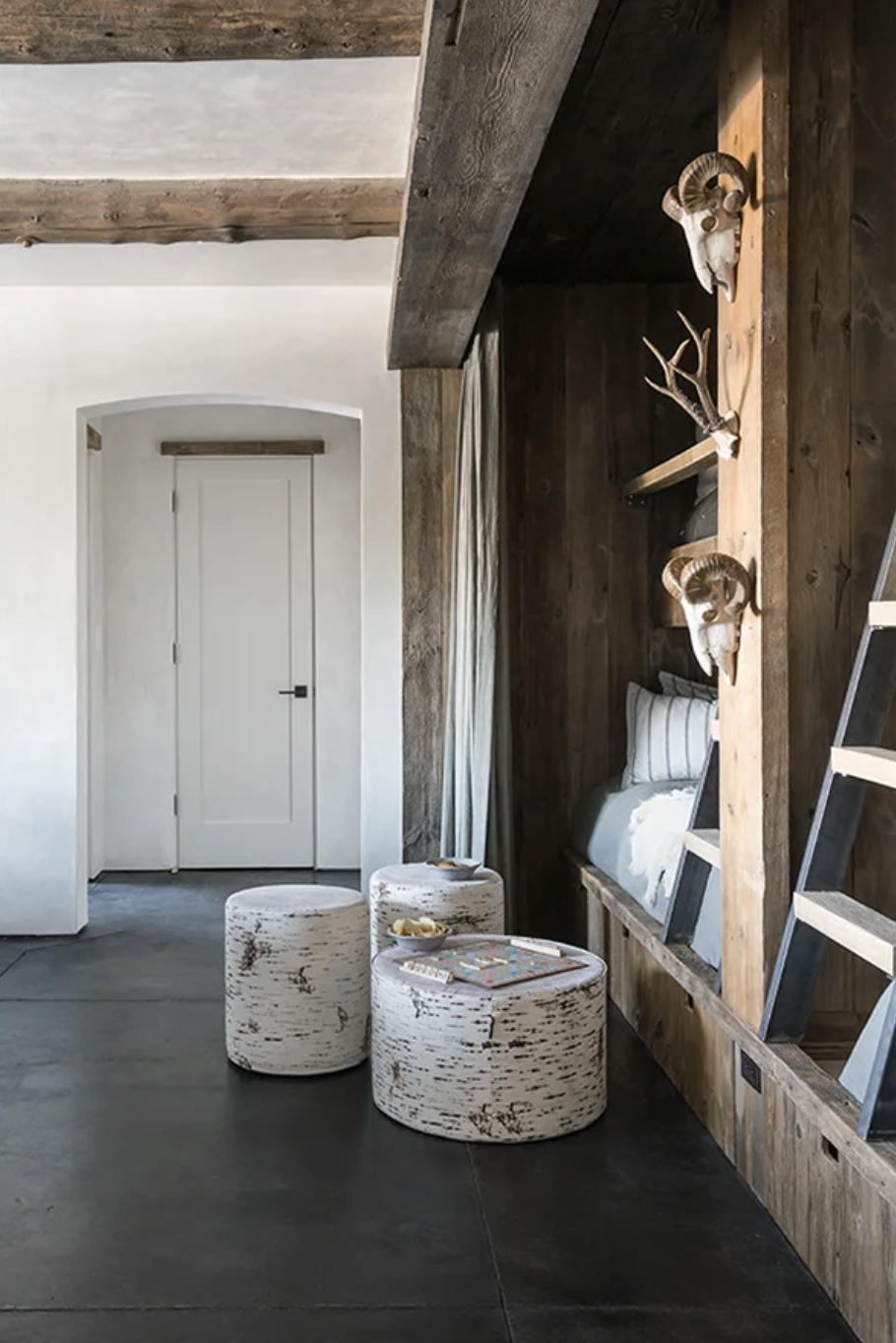 RN-12-rustic-nuevo-built-in-bunkbeds-lohss.png