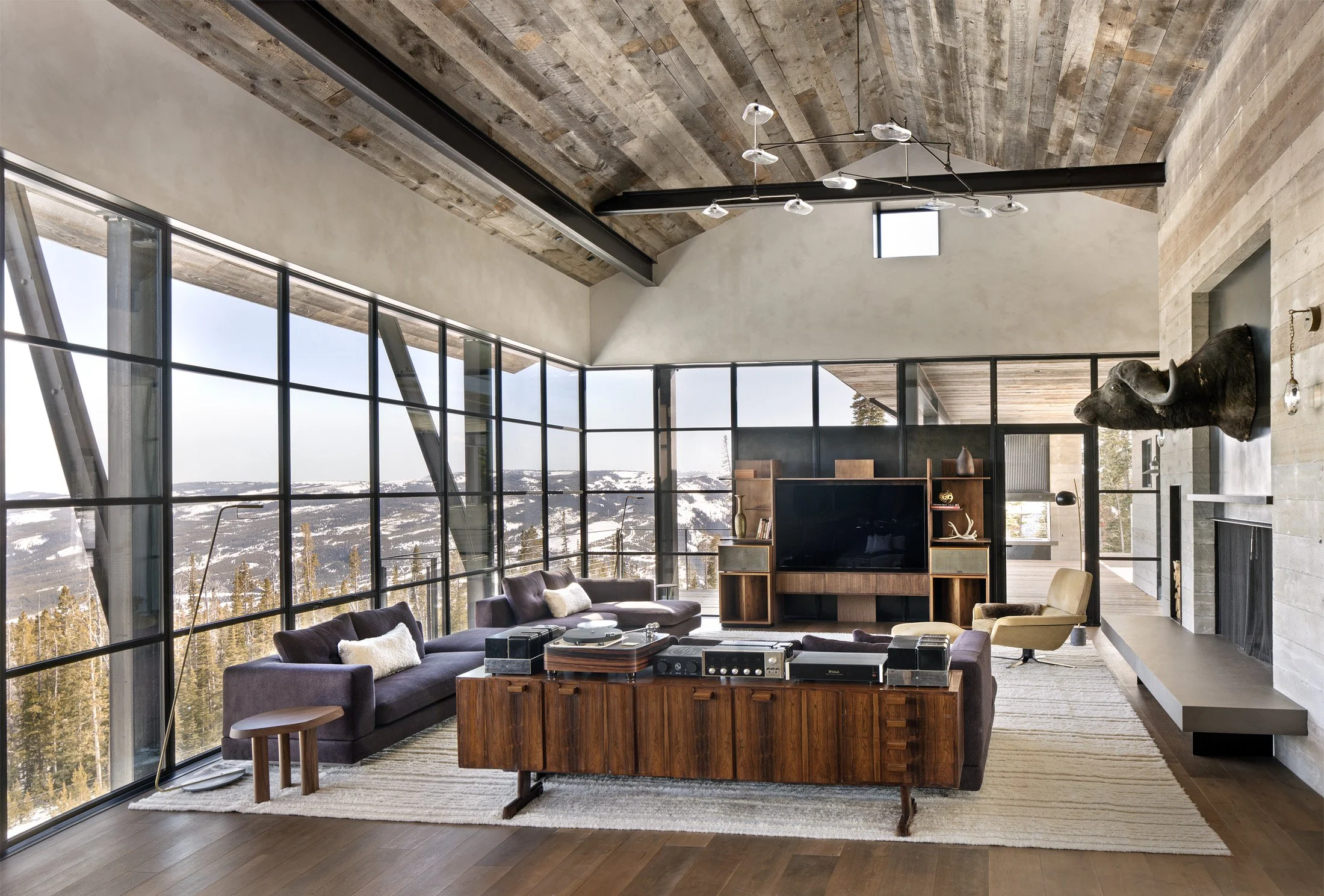 ASH-27-living-room-steel-glass-architecture.jpg