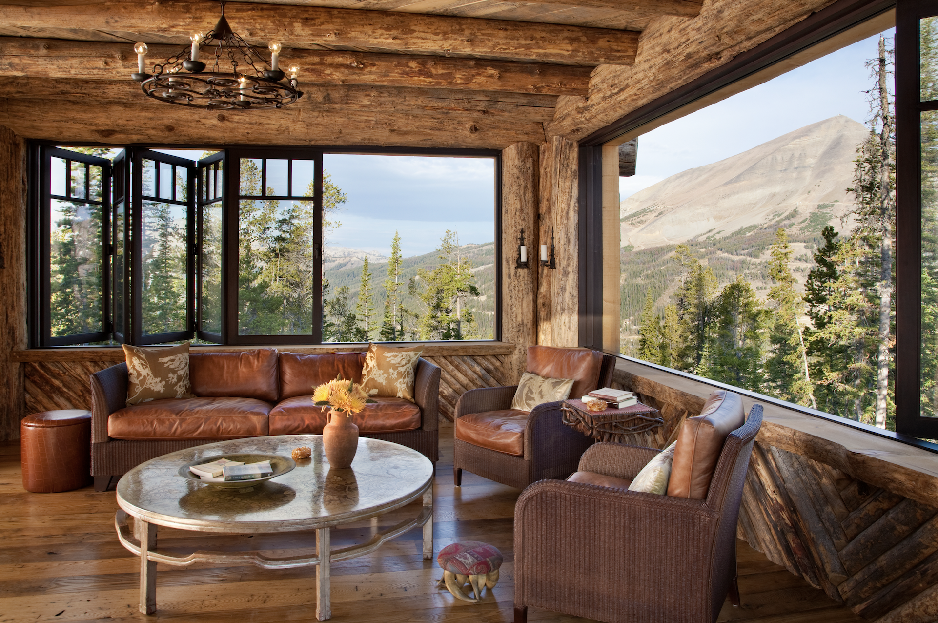 TP-13-covered-sitting-room-mountain-views.png