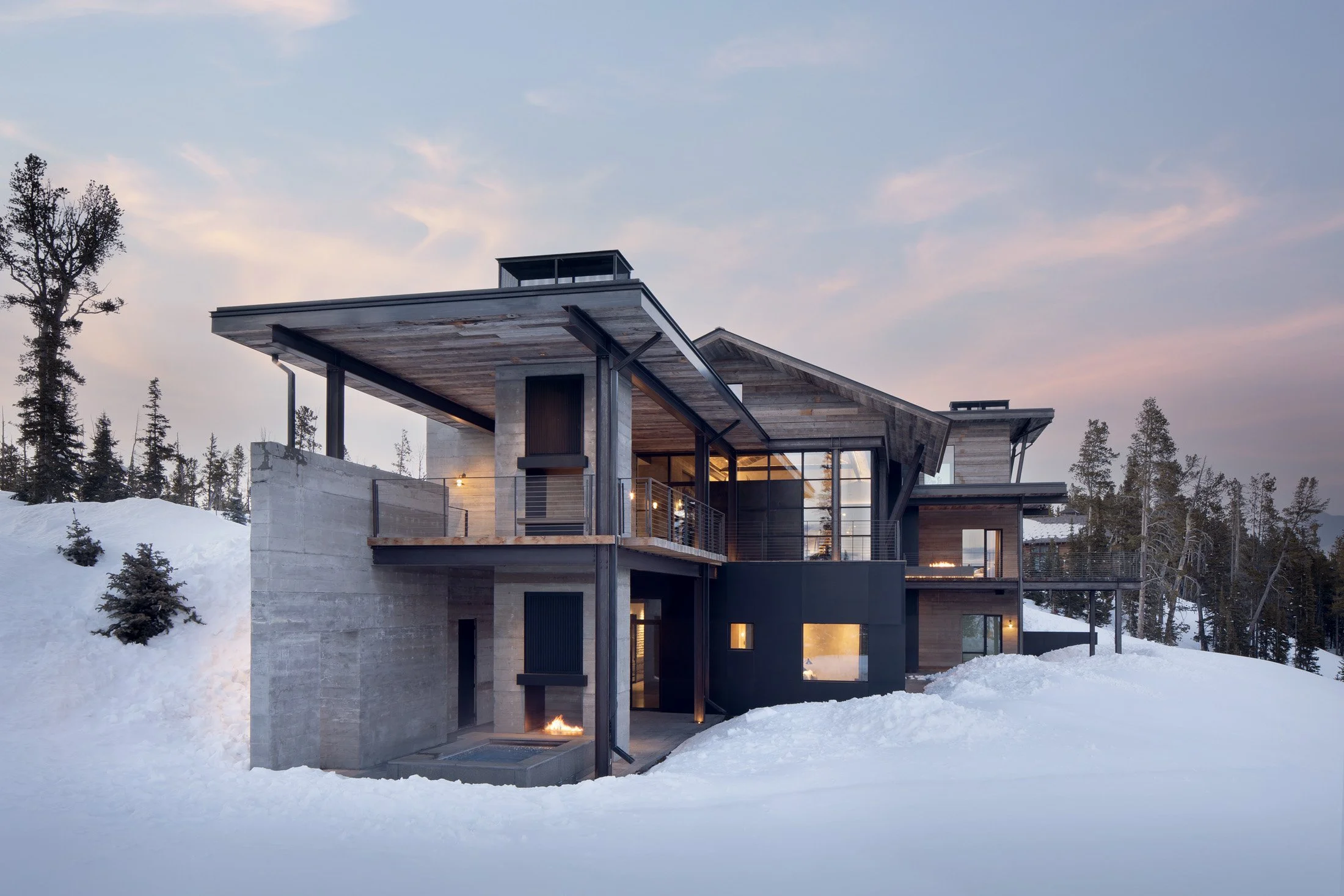 ANDESITE SKI HOUSE