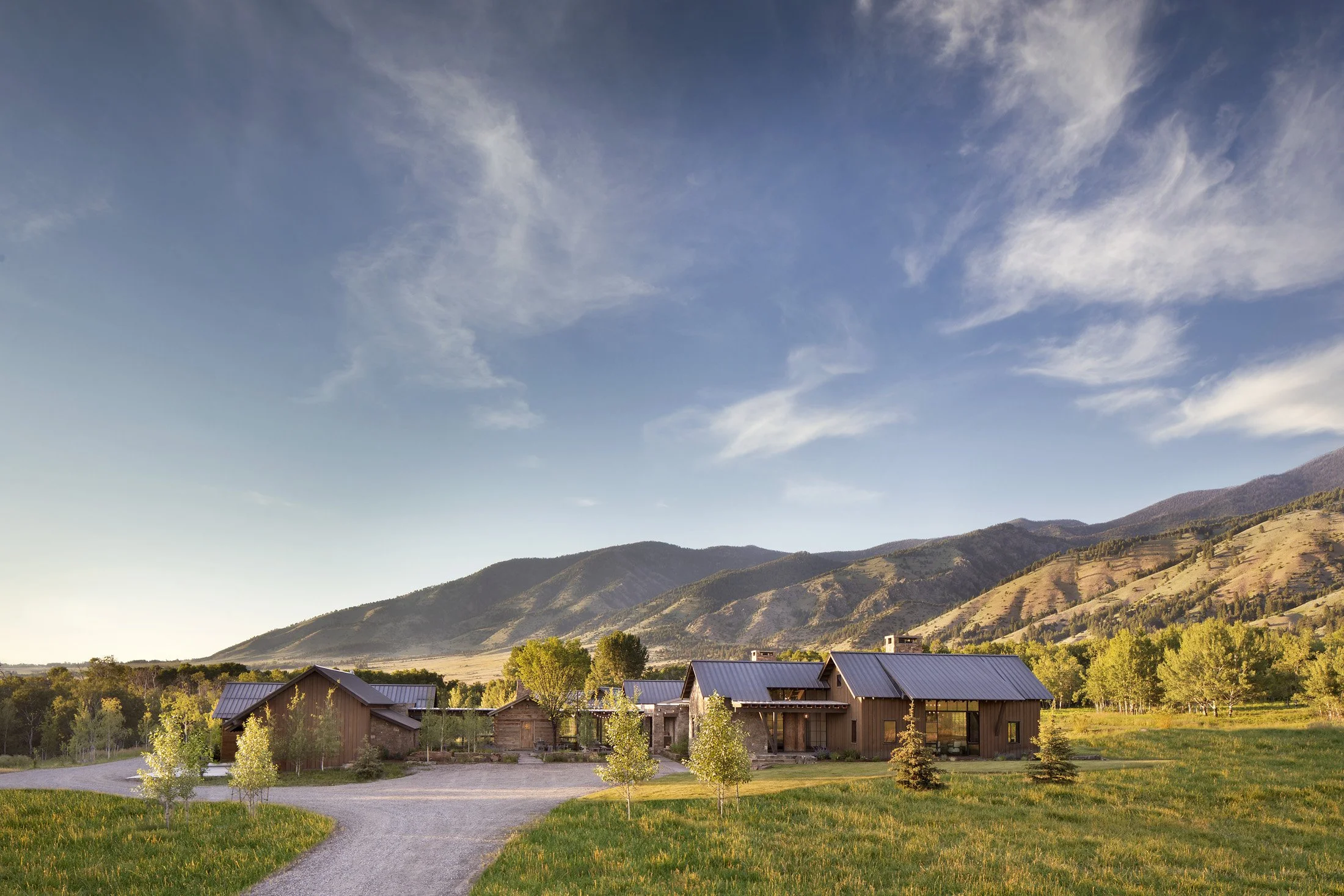 LCR-22-montana-ranch-home-mountain-views.jpg