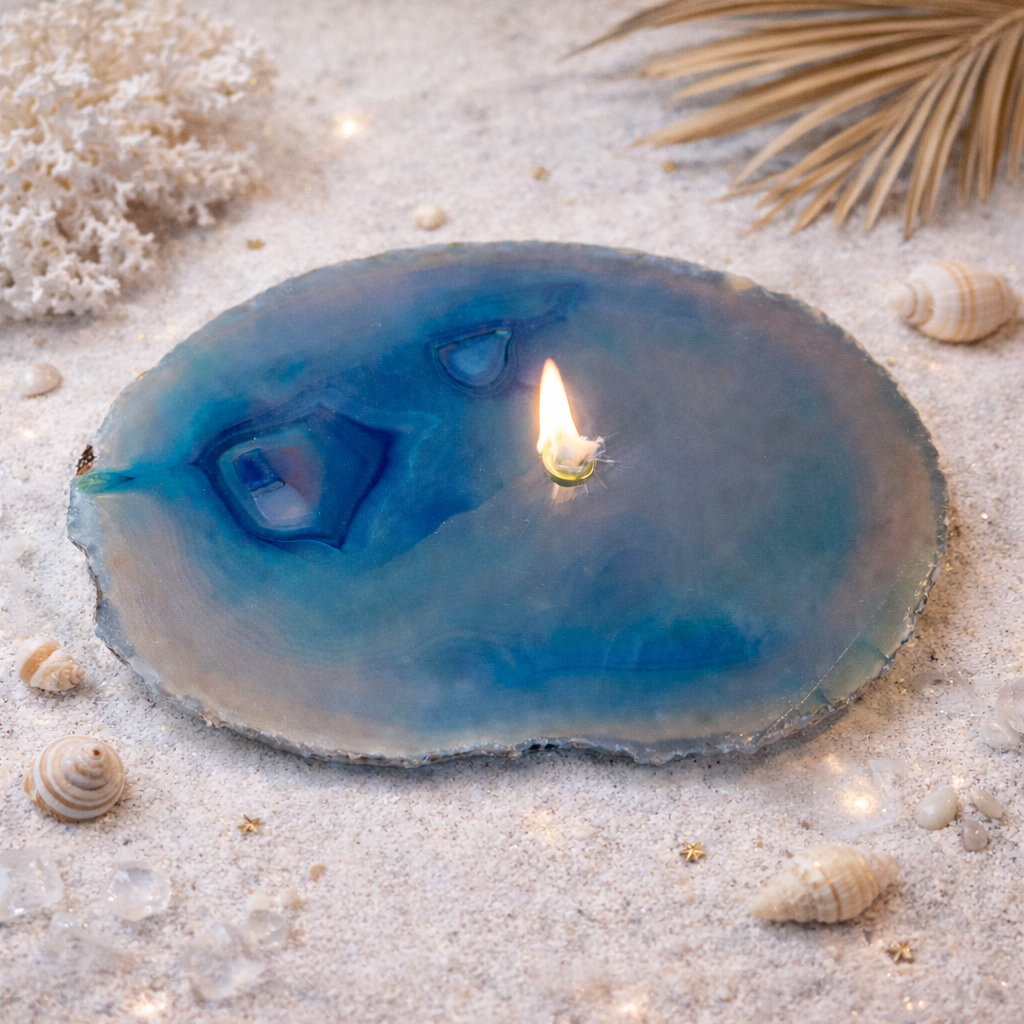 teal oil lamp.PNG