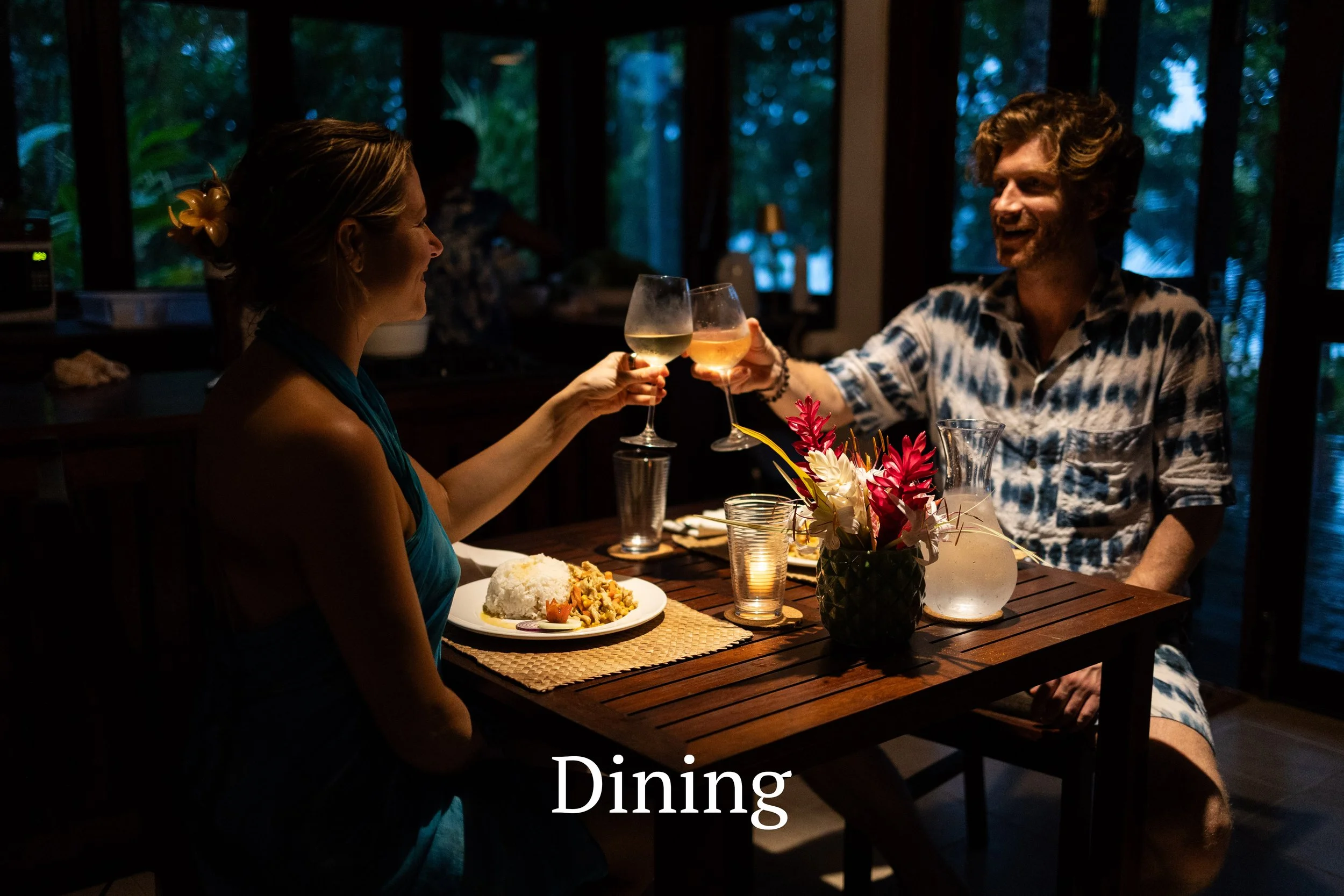 Dining – private dining on Molono