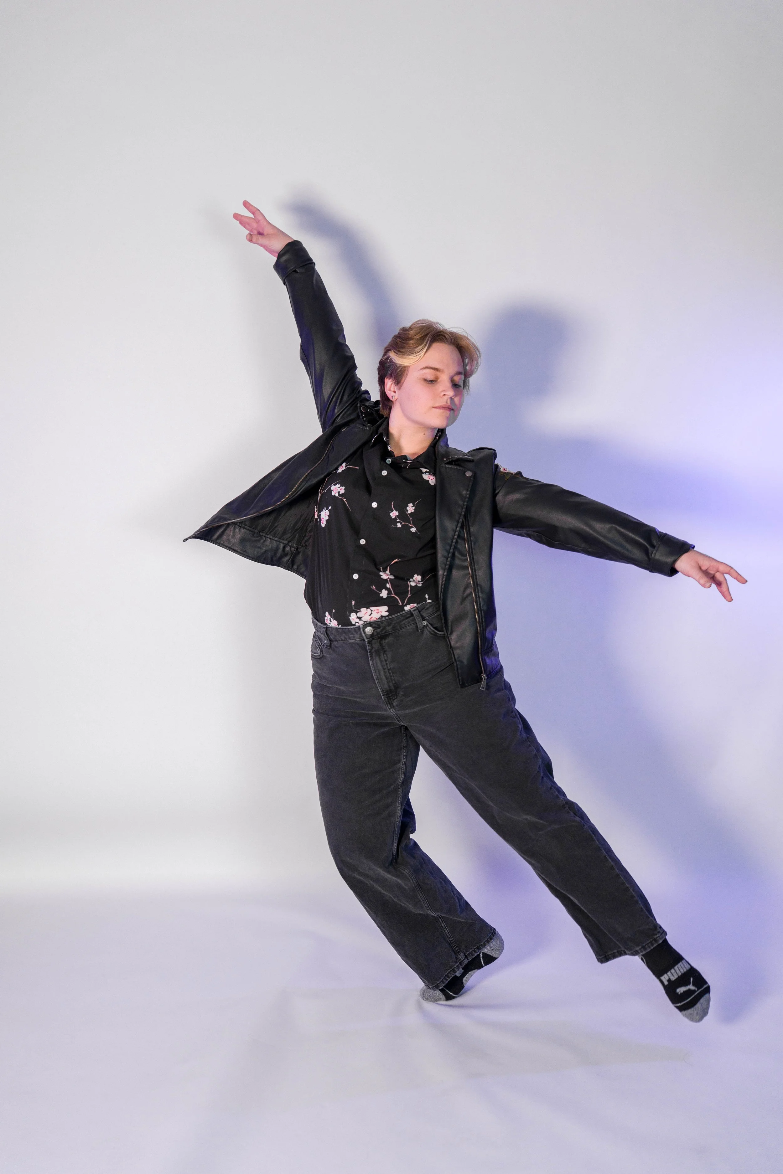 Archer Headshots-09226.jpg