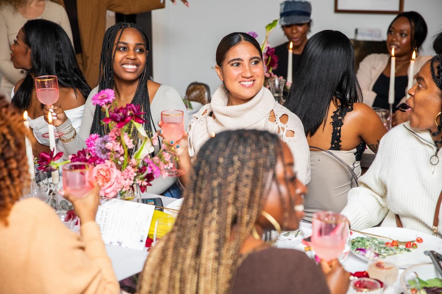 Community loading&hellip;.

We&rsquo;re so excited to welcome you ladies to the table in New York &amp; Los Angeles. The safe space has been needed. We can&rsquo;t wait to host you. 

Ticket link in bio! 🥂

#womensbrunch#labrunch#nycbrunch#womeneven