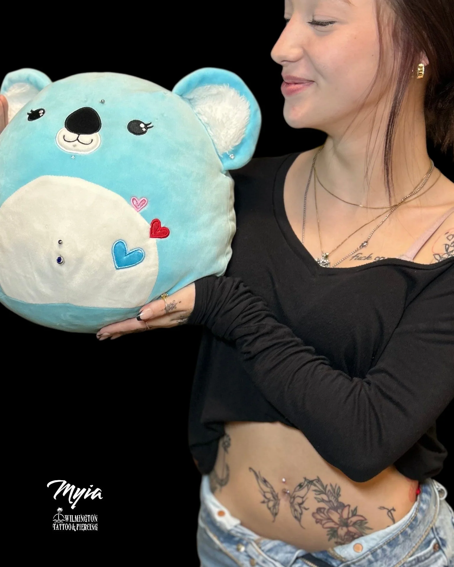 Myia says meet "Pokyana". Next time you come see Myia, ask about the squish! 💜

#navelpiercing 

Myia @_prettypiercer 

✨️✨️ 
#WilmingtonTattooAndPiercing #WilmingtonPiercer #NCPiercing #ProfessionalPiercing #SafePiercingMatters #ImplantGr