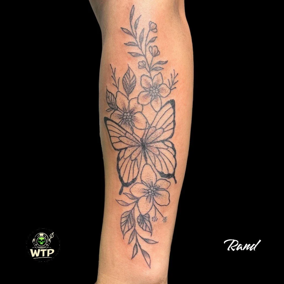 Rand @rand.thiel 

.. #tattoo #tattoos #tattooartist #tattooshop #tattooideas #tattoolife #inked #inkedup #bodyart #tattooed #piercing #piercings #bodypiercing #piercingstudio #wilmingtonnc #ilm #ilmnc #wilmingtonnctattoo #northcarolinatattoo #suppor