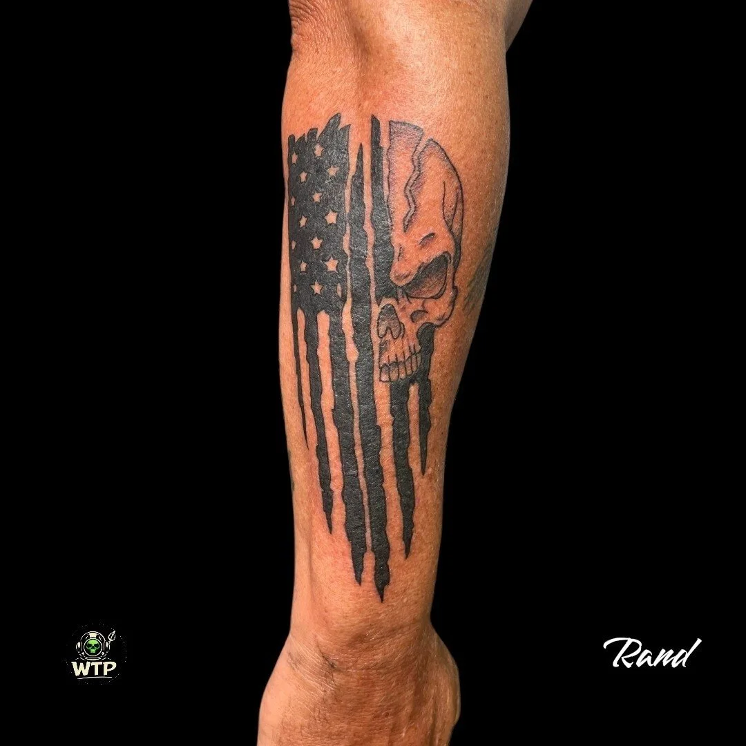 Rand @rand.thiel 

.
.
 #WilmingtonTattooAndPiercing #WilmingtonNC #NCTattoos #FineLineArtist #HyperRealismTattoo #BlackAndGreyInk #ColorRealismTattoo #AnimeTattooArtist #MangaInk #OtakuTattoo #CustomAnimeTattoo #FamilyInk #MatchingTattoo #PatrioticI