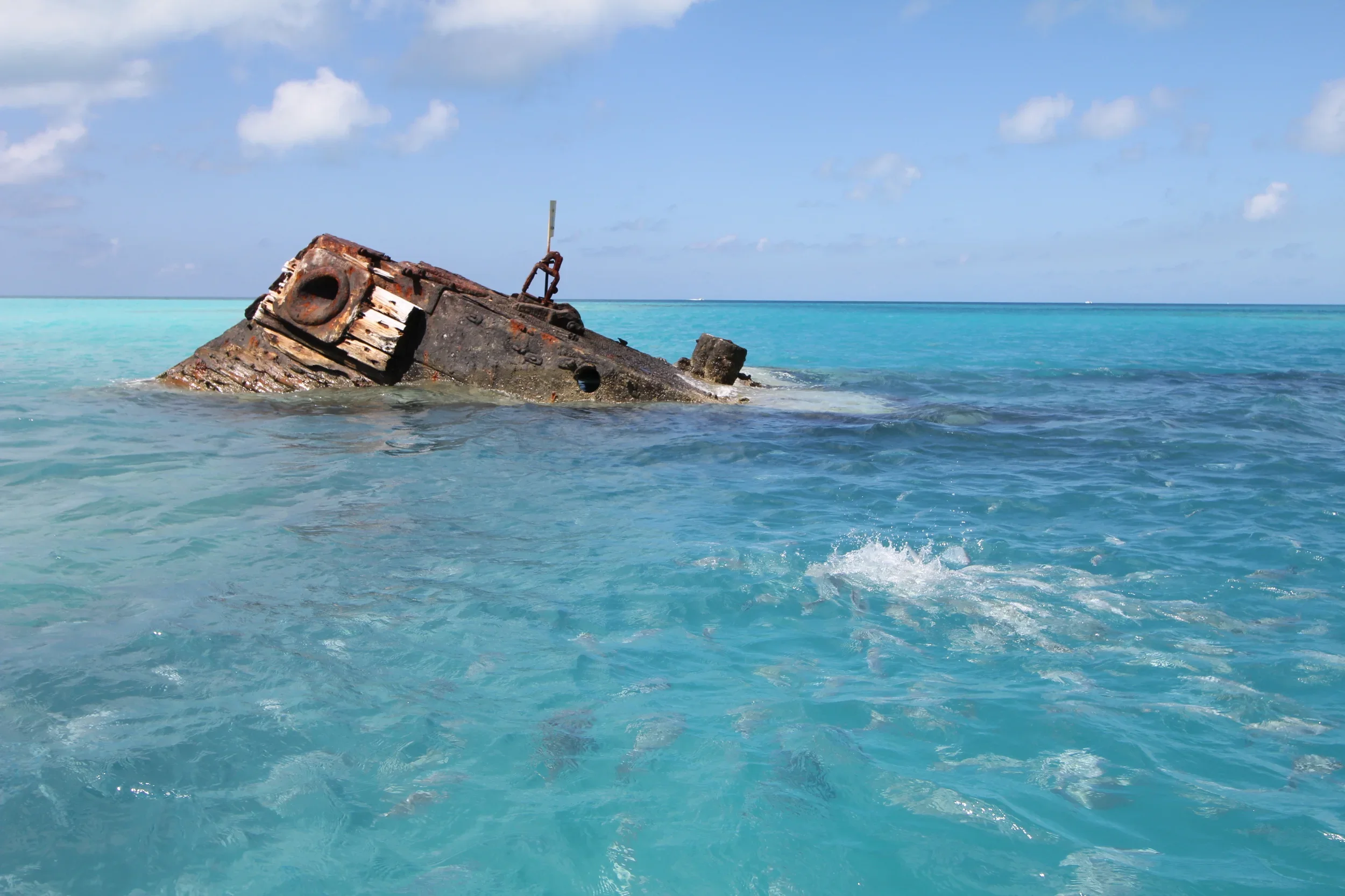 Best Sea Glass &amp; Pink Sand Beaches In Bermuda