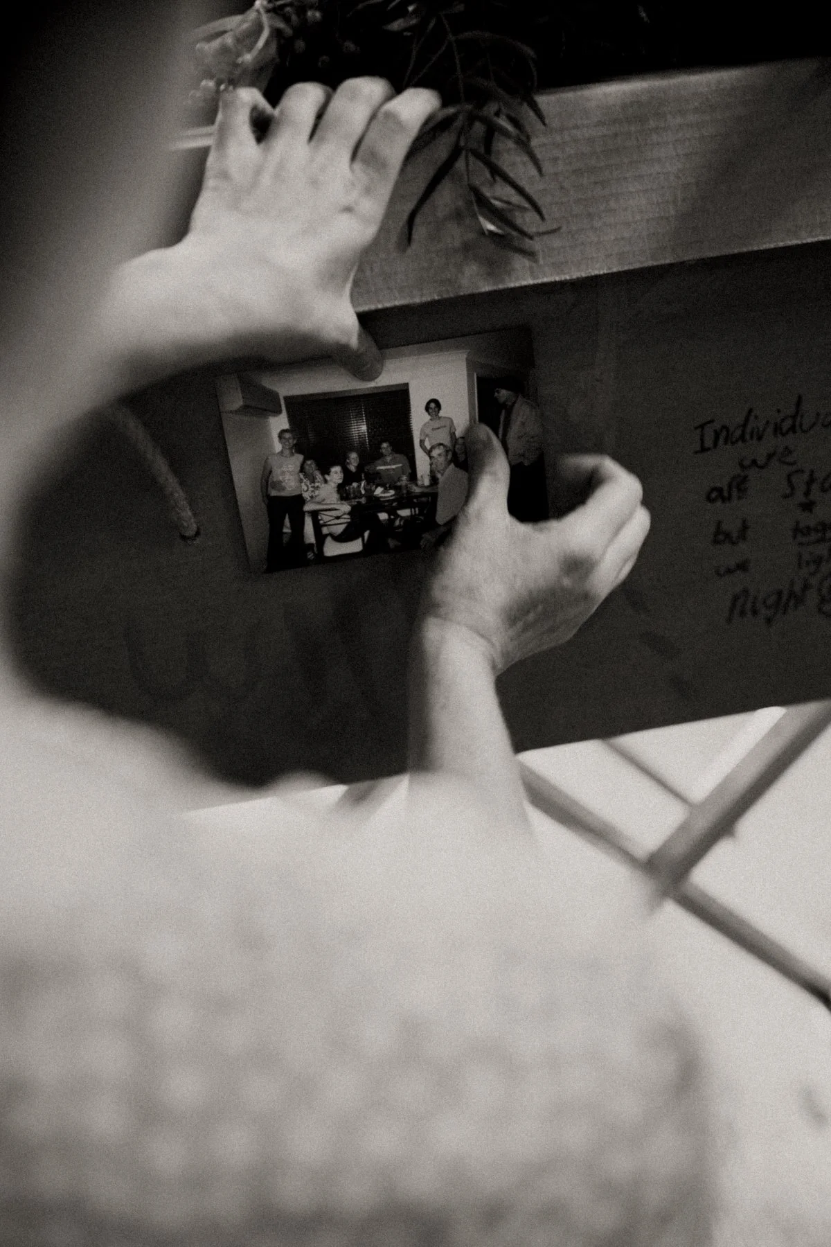 A Canvas for Memories: How to Personalise a Cardboard Coffin