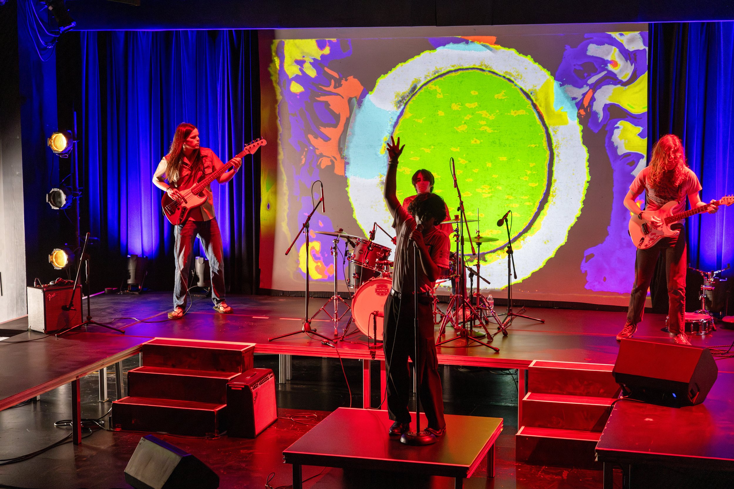 04-13_Loose Knit_Christopher De La Rosa_17.jpg