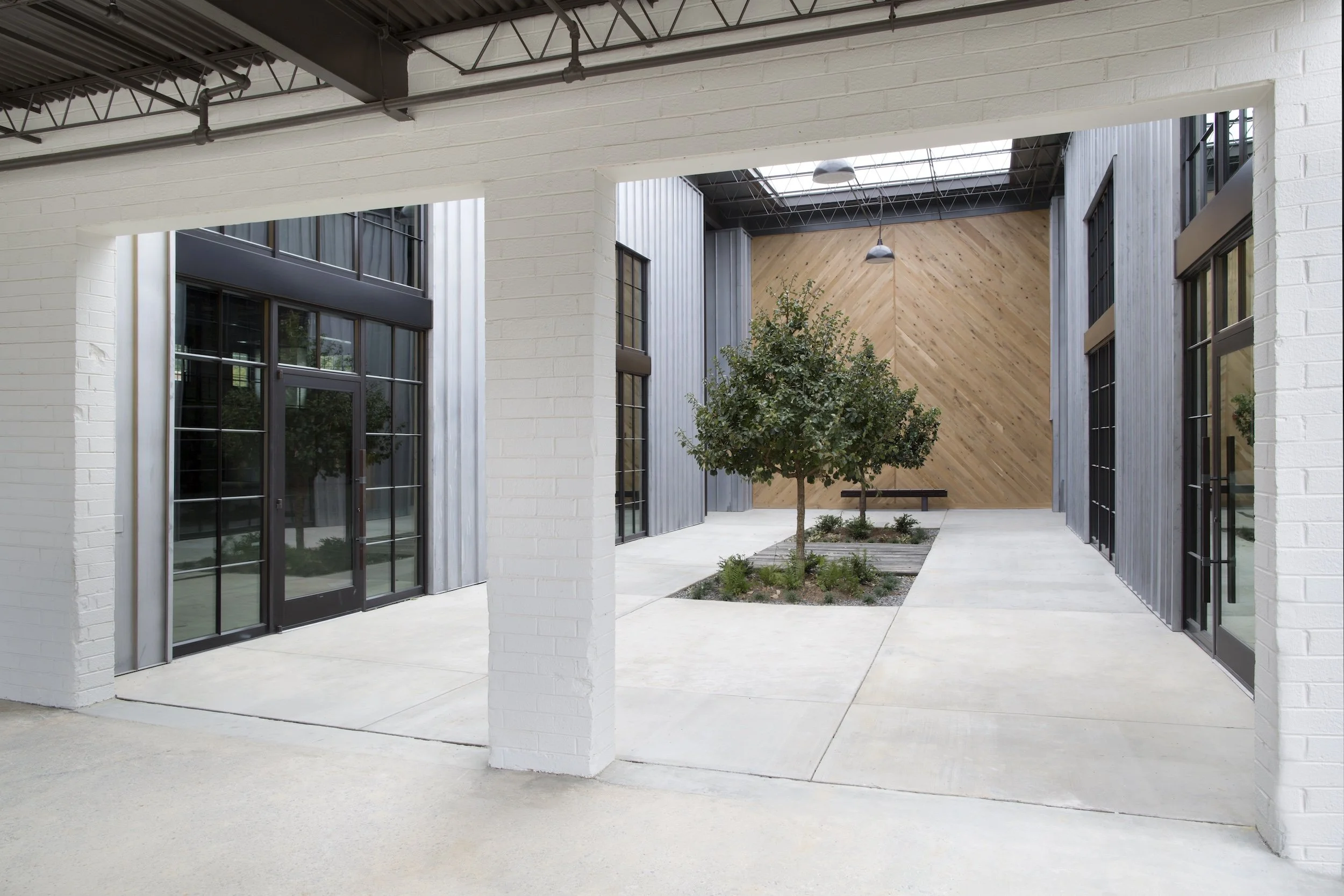 1 - 2282 Defoor Hills.jpg