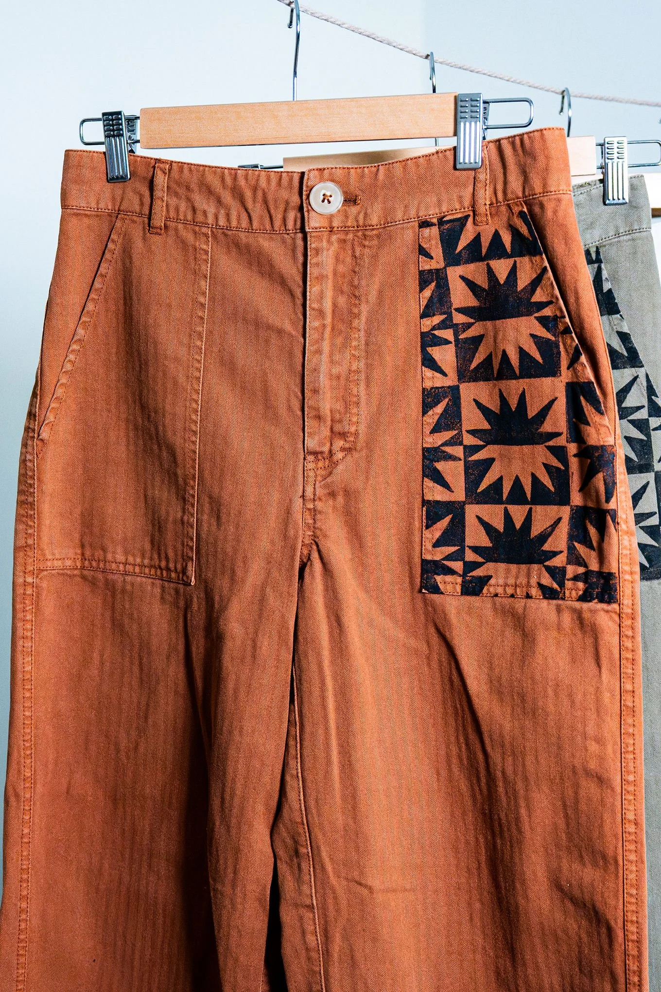 Star Pocket Pants - Size 4