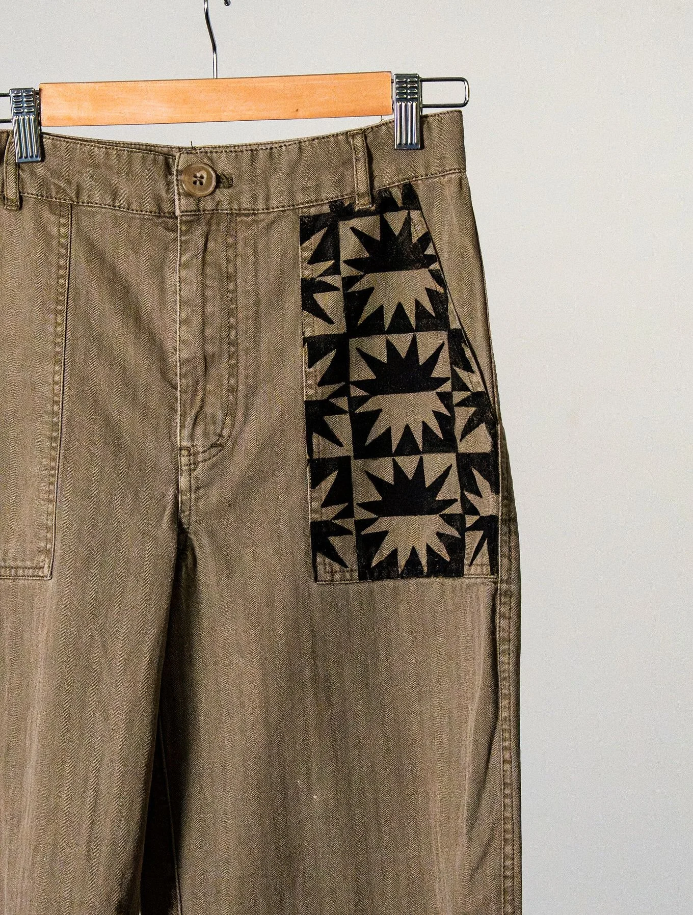 Star Pocket Pants - Size 4