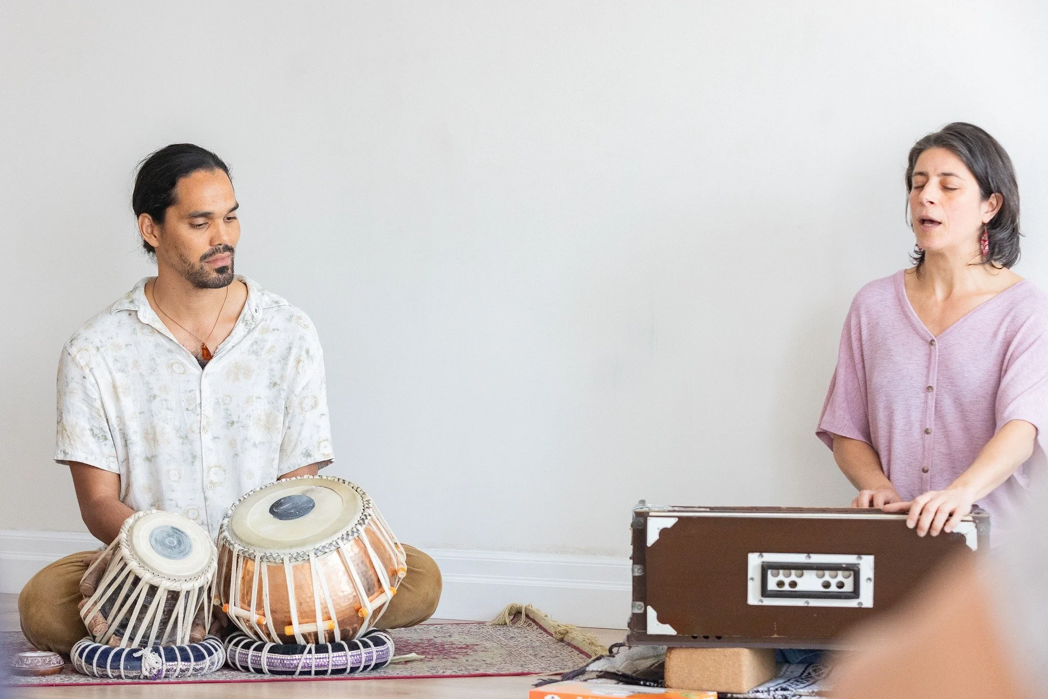 Kirtan &amp; Contes