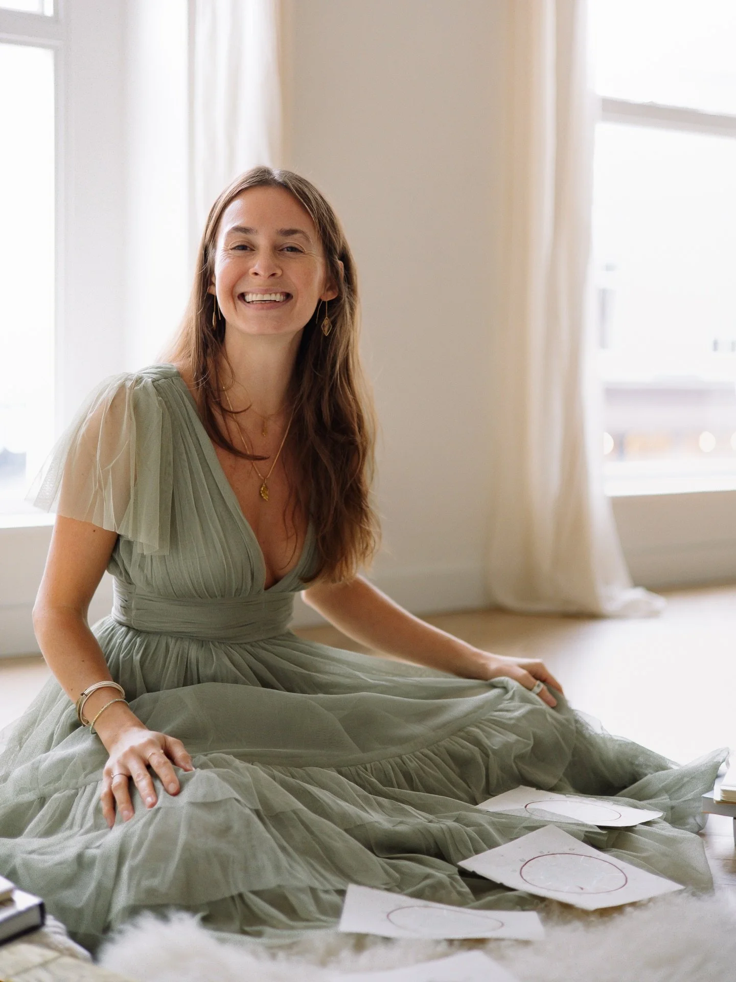 It&rsquo;s here!

An official brand. 

All new website. 

A whole new journey.

Check it out through the link in my bio 🐚

Enjoy.

🤍 Brand &amp; Website by @moonstonecreative.co 

📸 @aleksandraschmidt