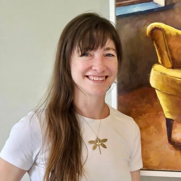 Kayla Martell describes Rachelle Hicks' relaxed, whimsical, and passionate approach to astrology readings