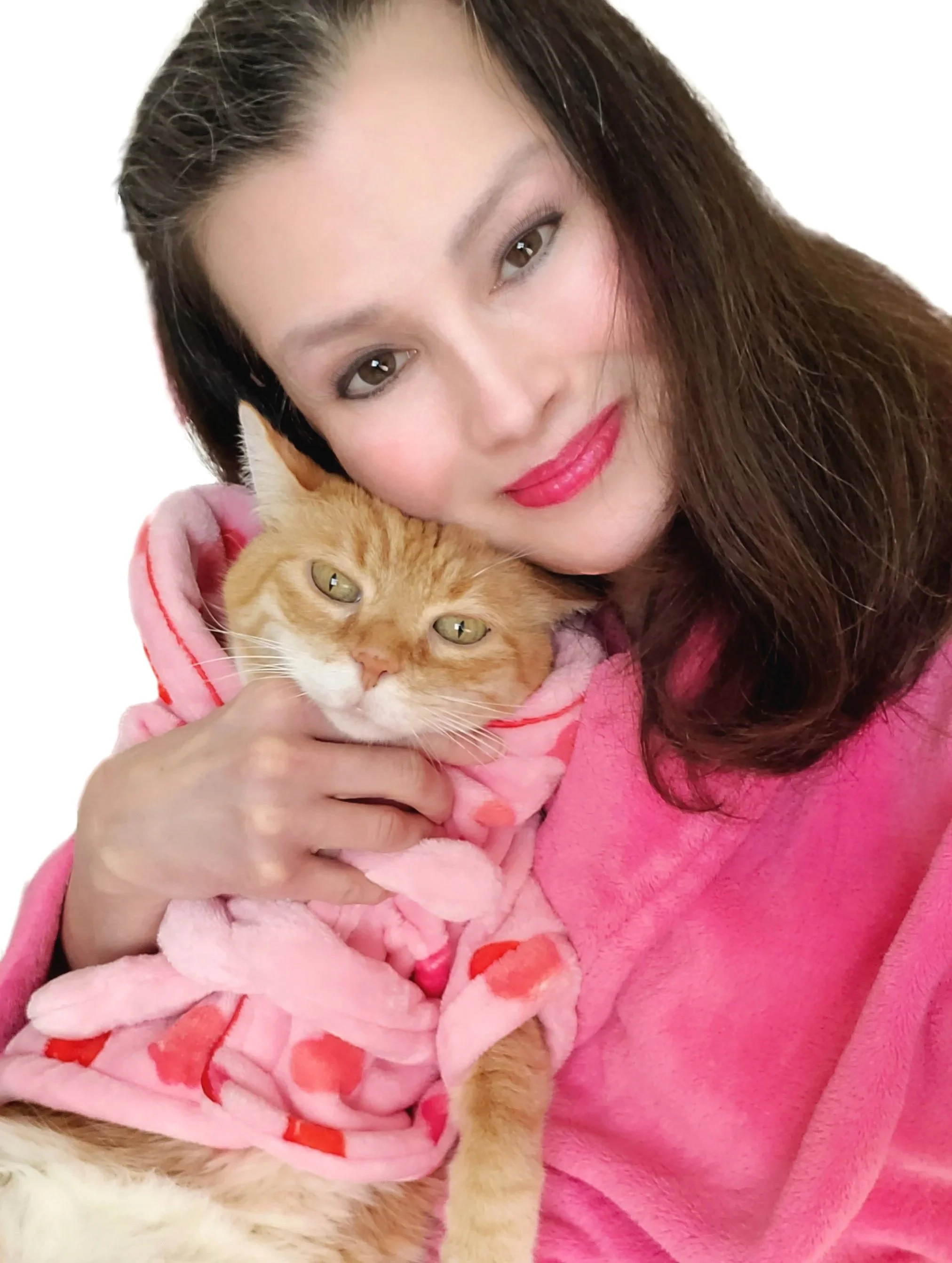 Bianca Kennedy, Feline photographer, orange tabby, cat with robe, cat and owner, comfy kitty, pet bonding