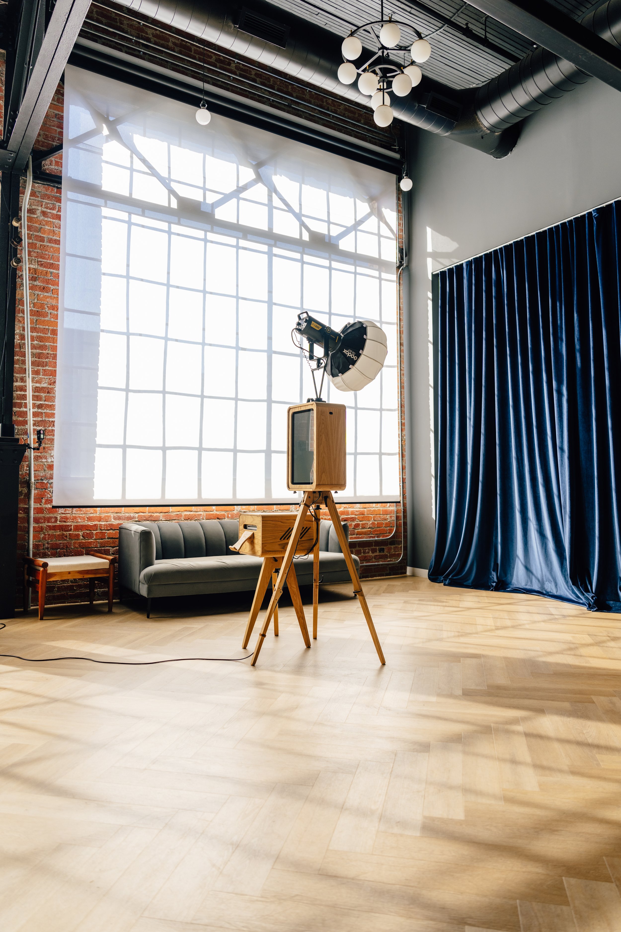 The Velvet Studio | Toronto Luxury Photo Booth